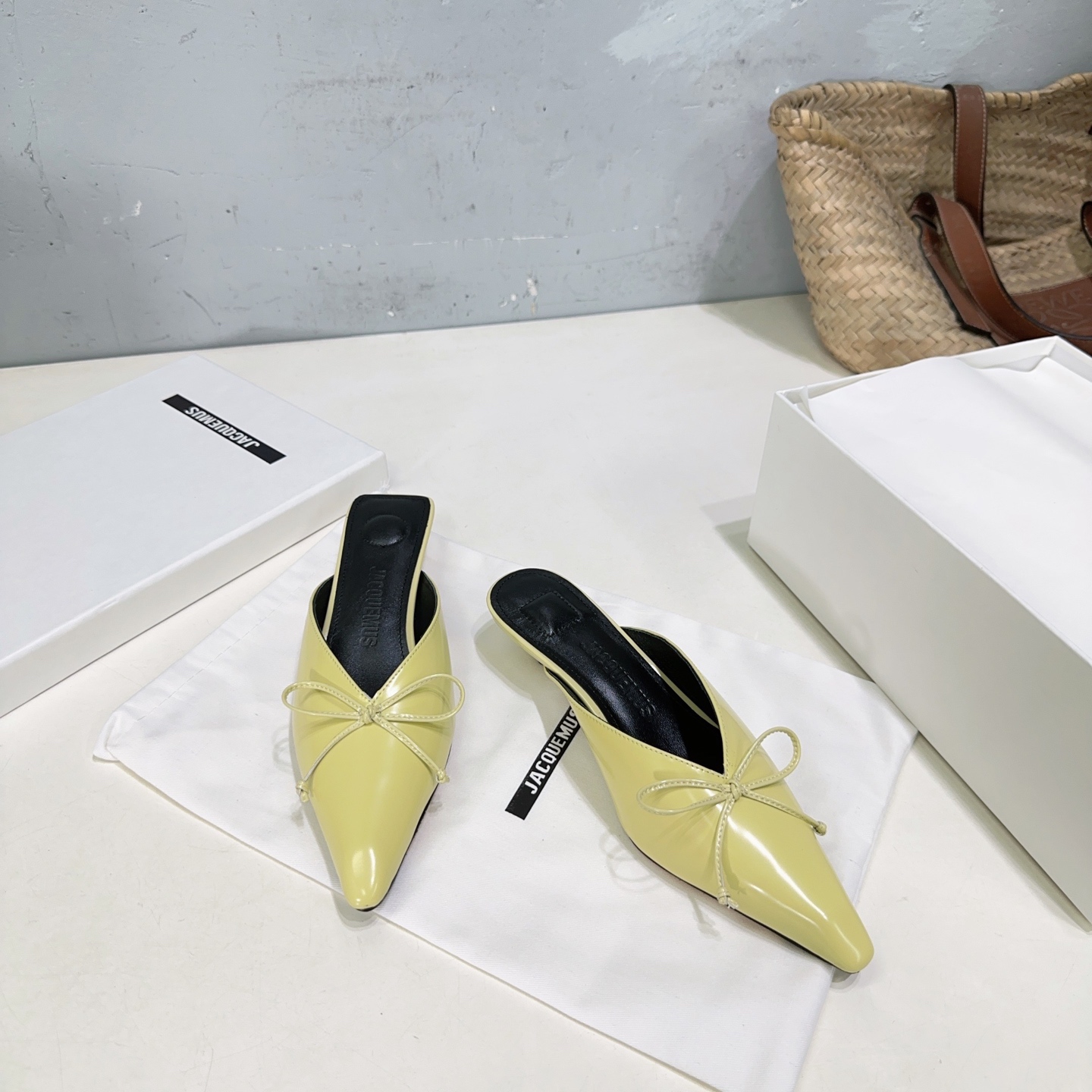 High-Quality Jacquesquemus Shoes: Elegant, Sexy, and Stylish Butterfly Knot Design - 图片 7