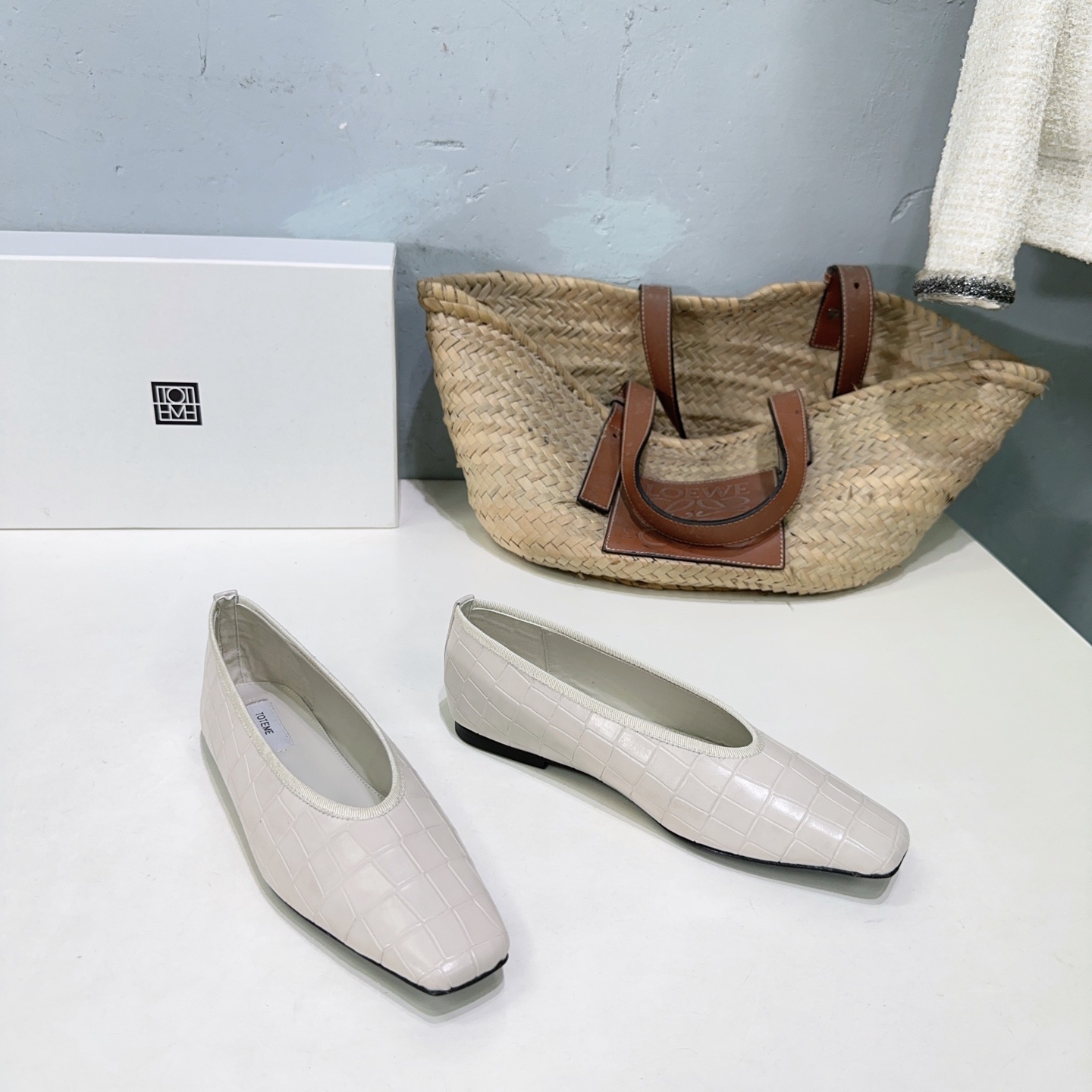 “High-Quality Toteme 25 Spring/Summer Mary Jane Grandma Shoes – Imported Italian Leather”