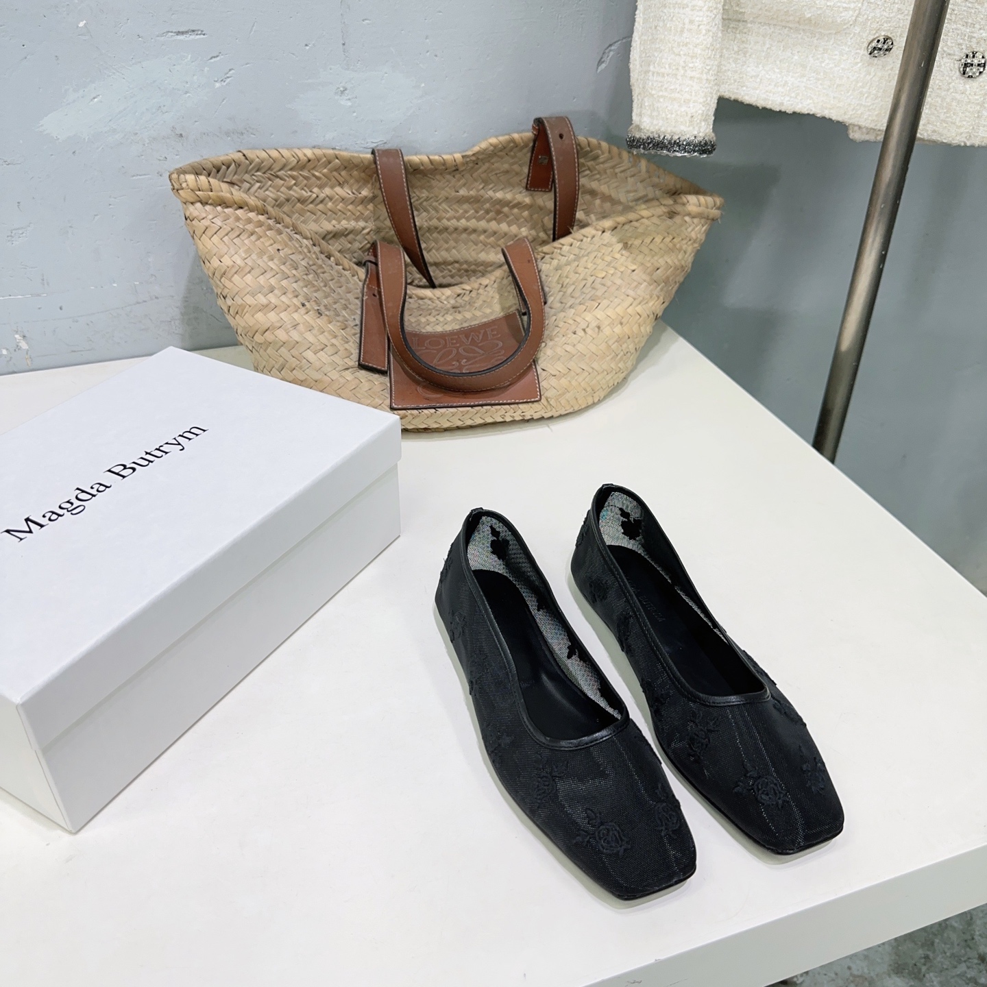 High-Quality Embroidered Floral Shoes by Magda Butrym for Spring/Summer Collection - 图片 5