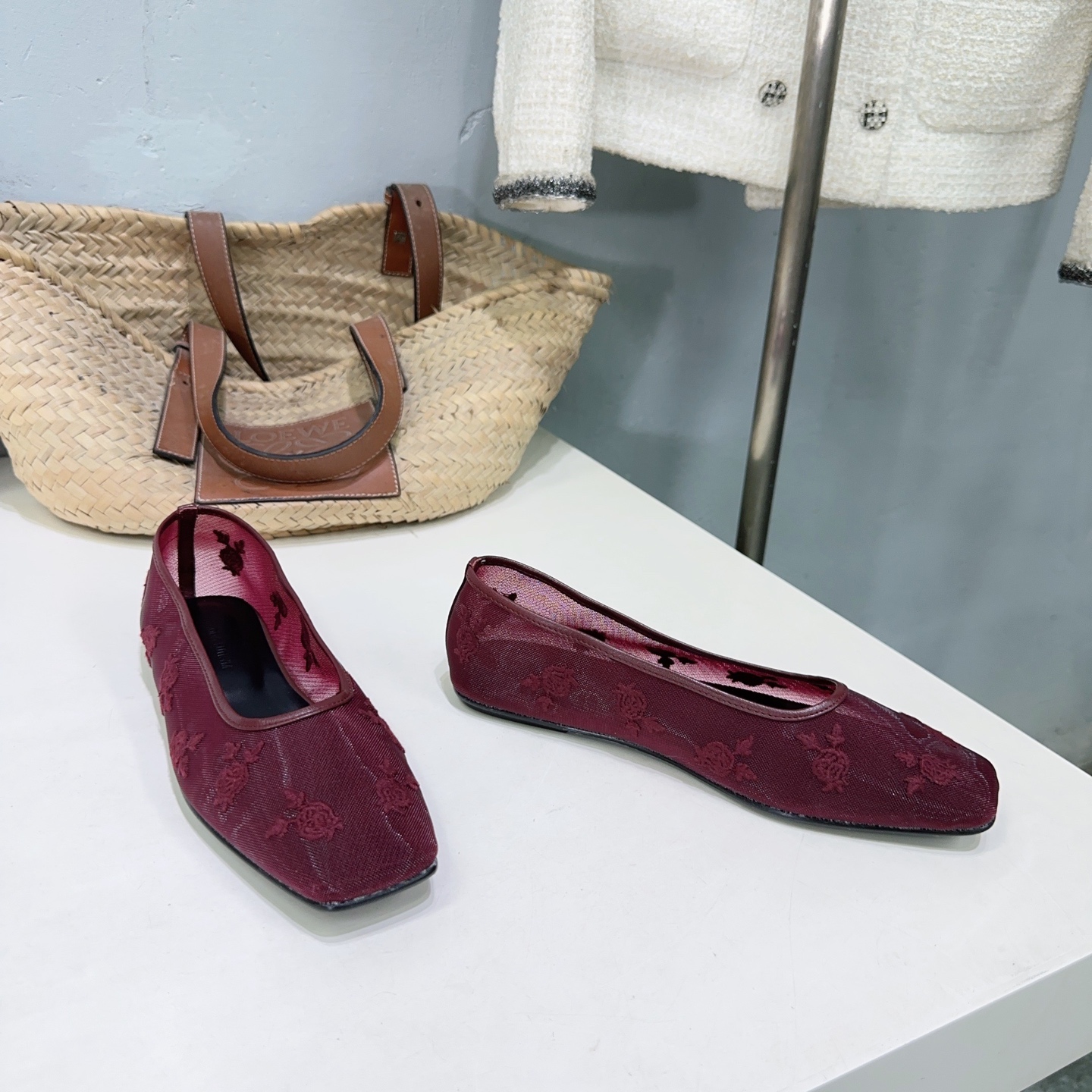 “High Quality Magda Butrym Embroidered Shoes for Spring and Summer” - 图片 3