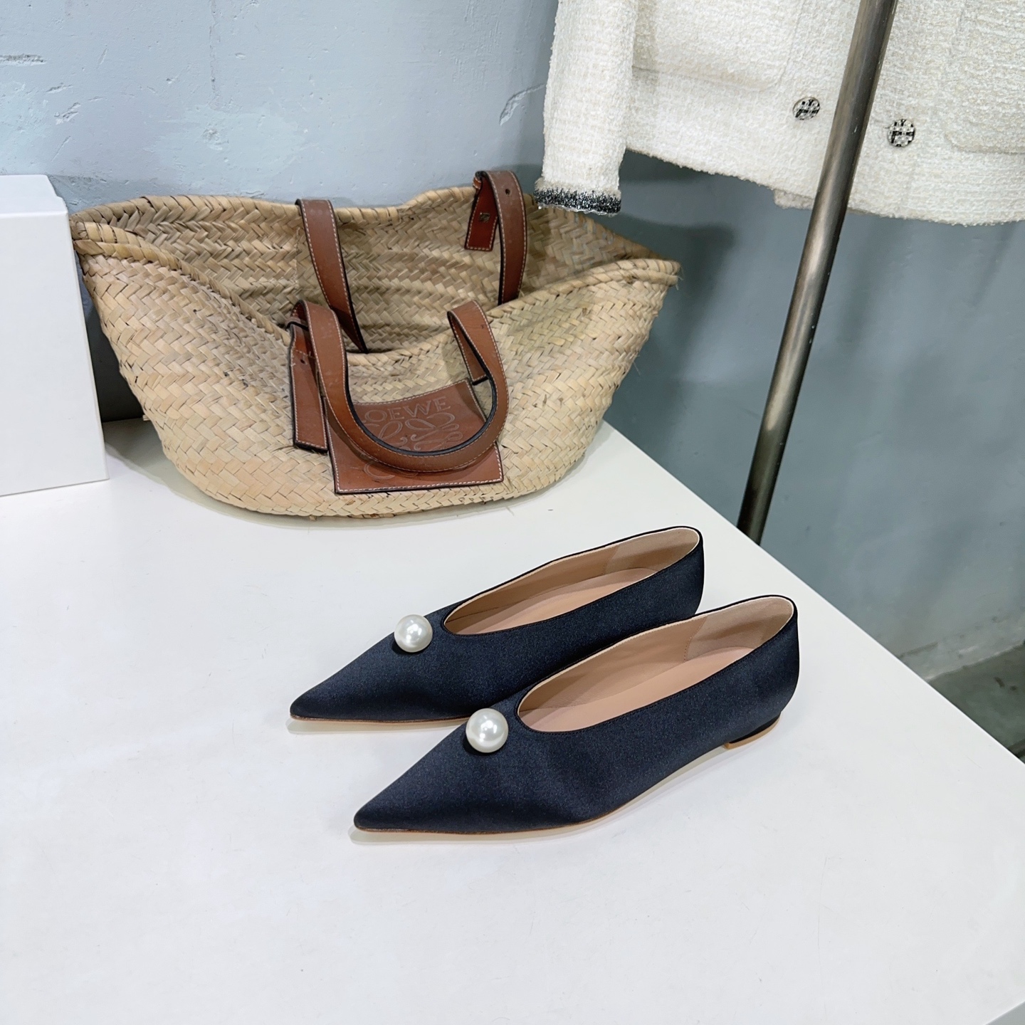 Luxurious Silk Ballet Shoes by Magda Butrym: High Quality Exit 675 Collection - 图片 3