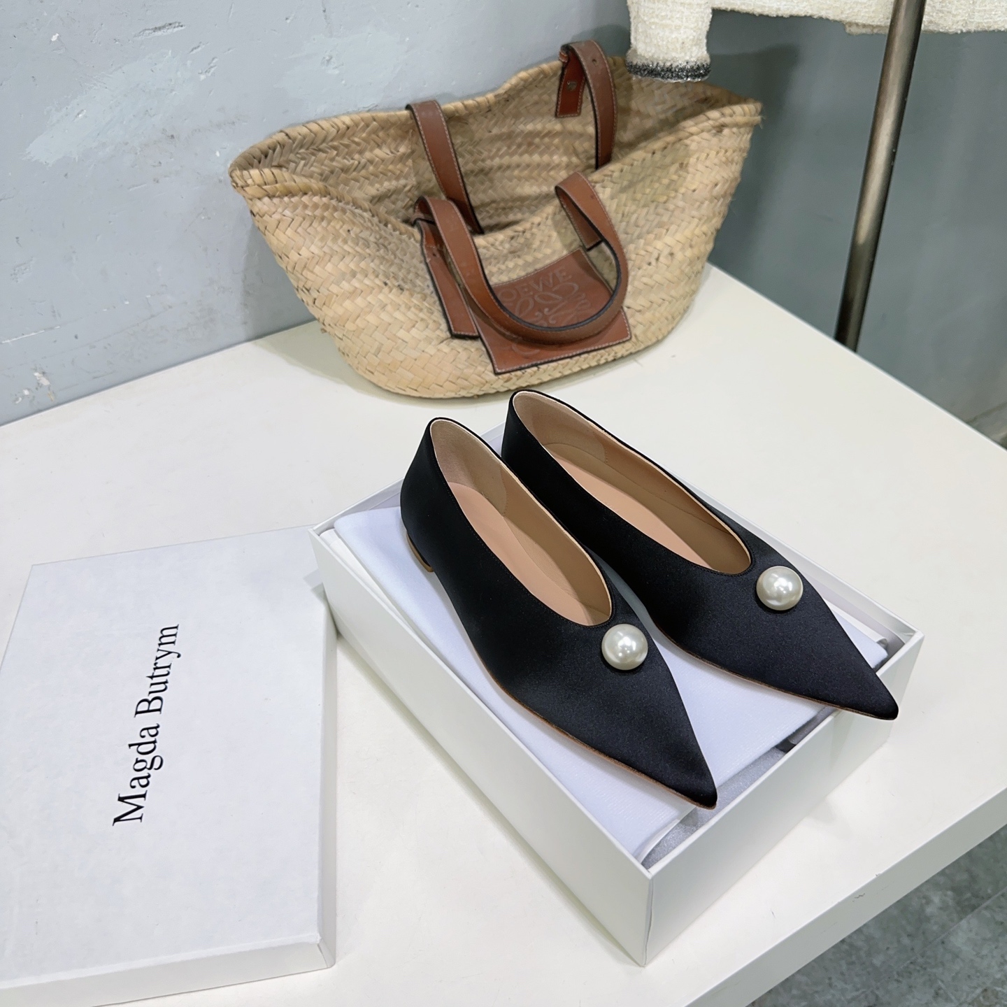 Luxurious Silk Ballet Shoes by Magda Butrym: High Quality Exit 675 Collection - 图片 4