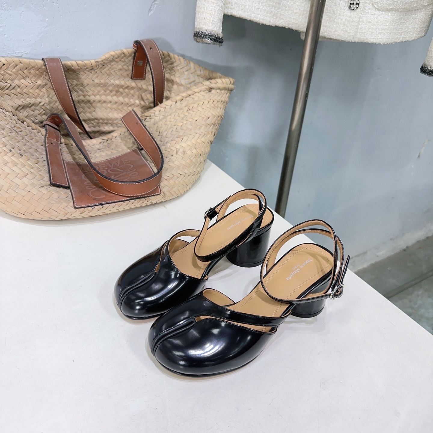 MM6 Crackers: High Quality Exit with Elegant Design and Italian Leather - 图片 4