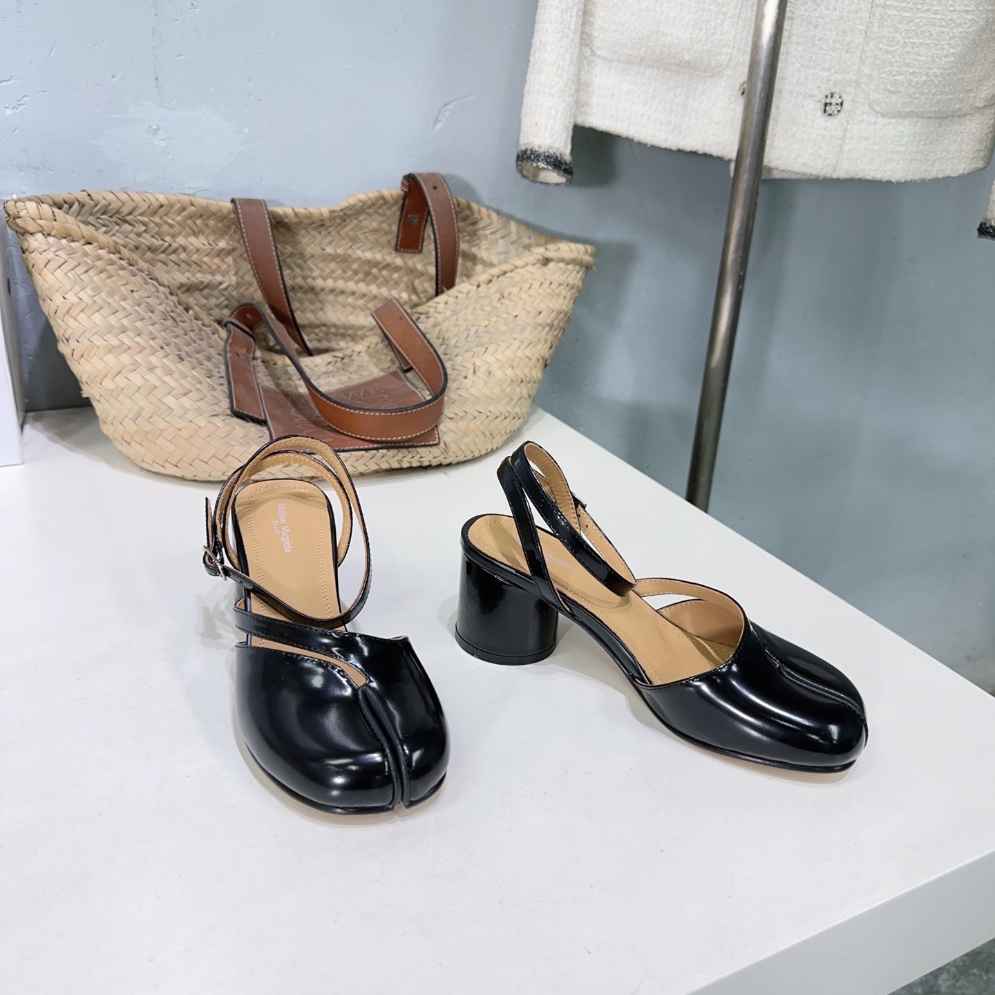 MM6 Crackers: High Quality Exit with Elegant Design and Italian Leather - 图片 2