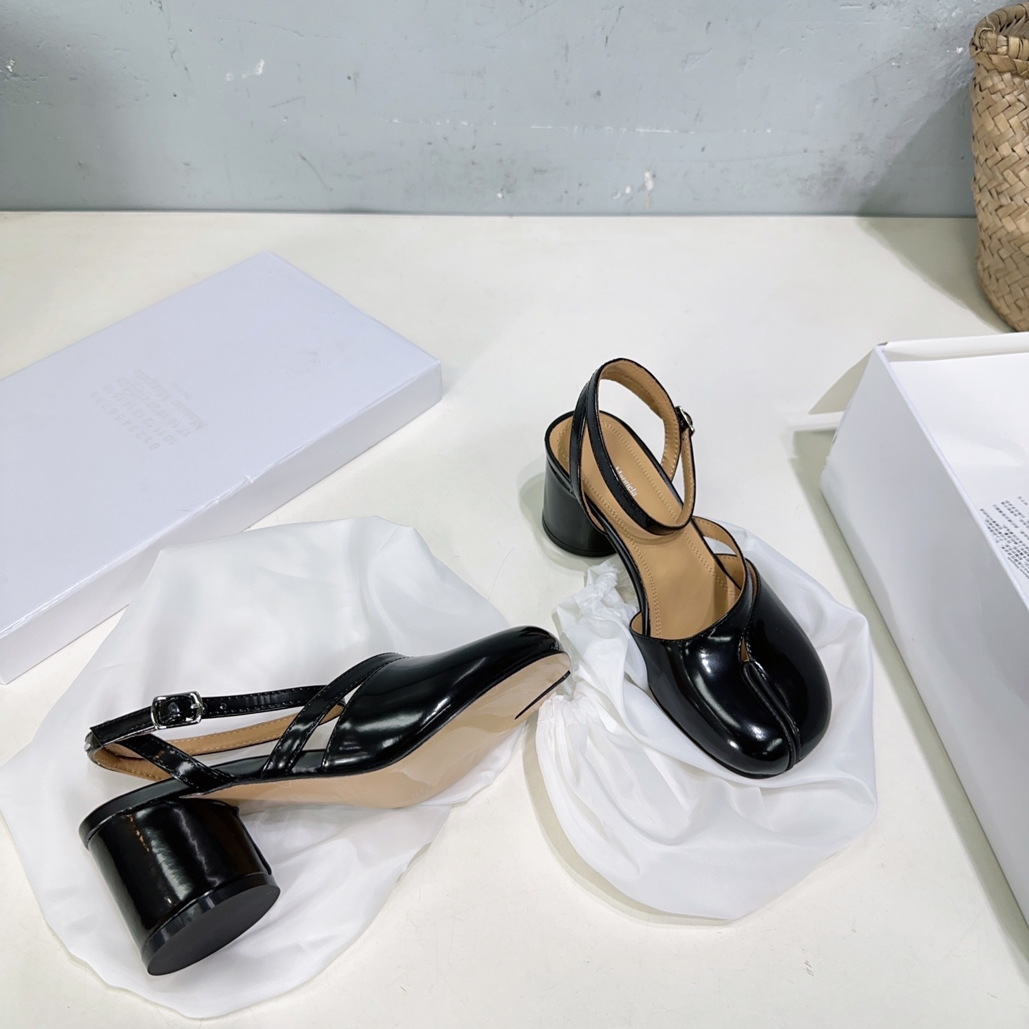 MM6 Crackers: High Quality Exit with Elegant Design and Italian Leather - 图片 7