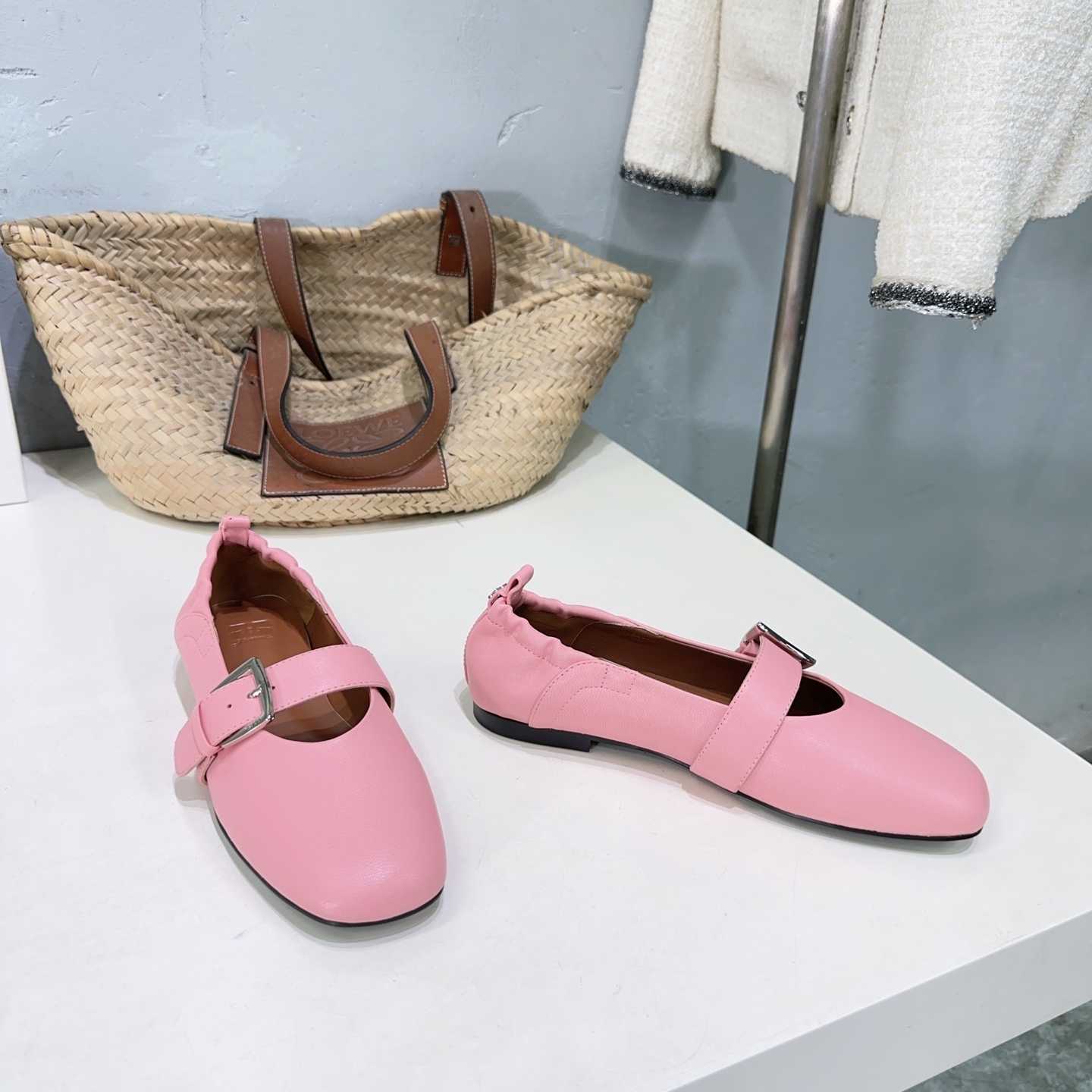 High Quality Factory-Made Shoes, Size 650, Queens Collection, Skins Inside, Rubber Soles. - 图片 7