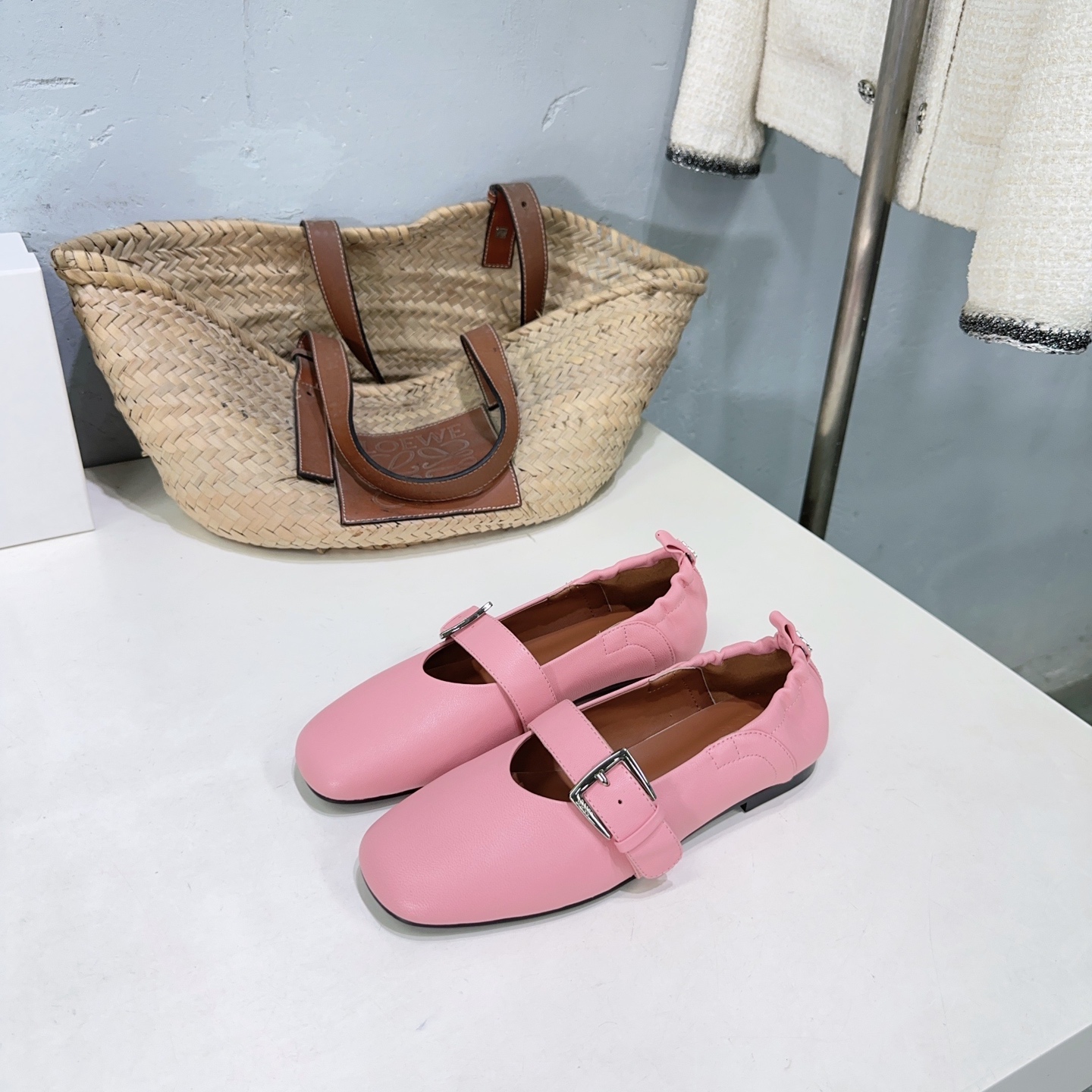 High Quality Factory-Made Shoes, Size 650, Queens Collection, Skins Inside, Rubber Soles. - 图片 6