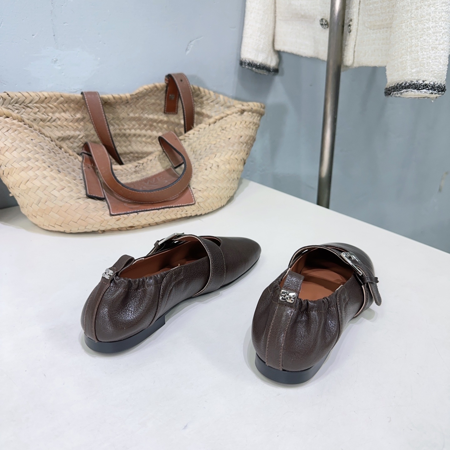 High-Quality Factory-Made Women’s Shoes: Queens Collection, Sizes 35-42, Premium Materials. - 图片 4