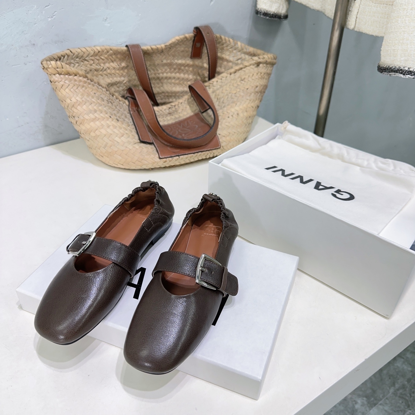 High-Quality Factory-Made Women’s Shoes: Queens Collection, Sizes 35-42, Premium Materials. - 图片 6
