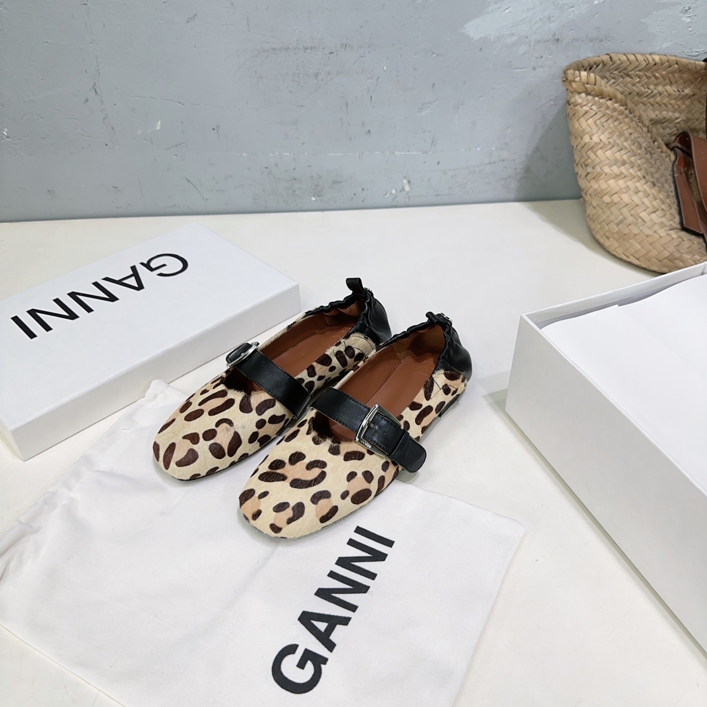 High Quality Factory Shoes: Queens Collection, Durable Soles, Various Sizes Available. - 图片 7