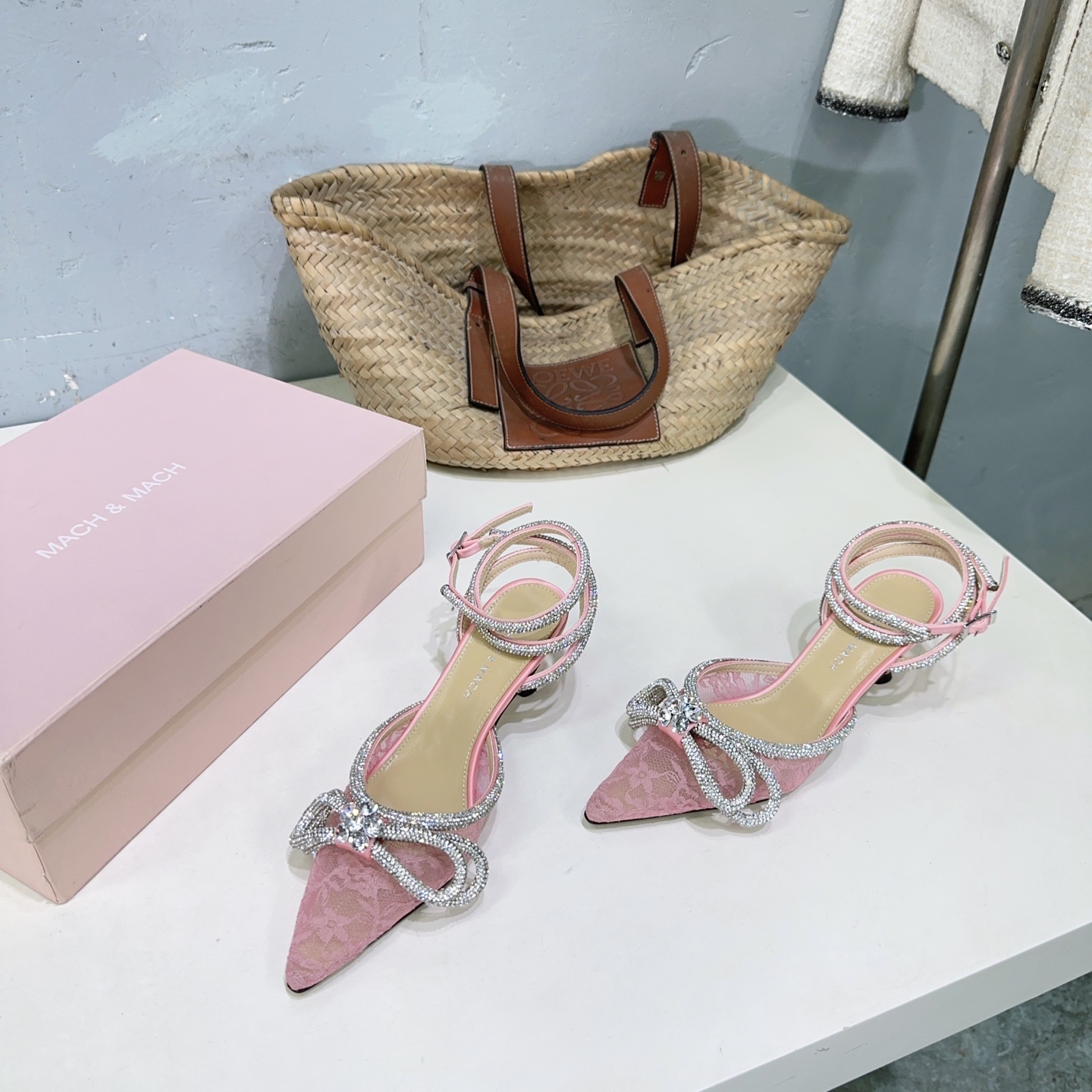 High Quality Crystal High Heels with Elegant Style and Imported Materials - 图片 3
