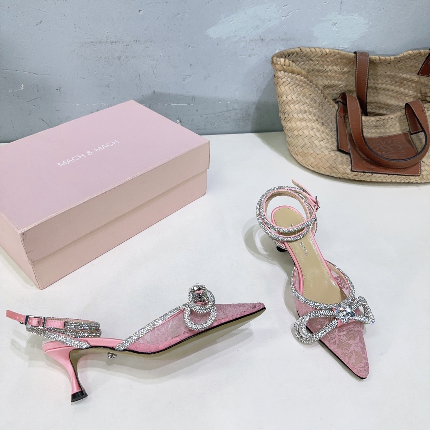 High Quality Crystal High Heels with Elegant Style and Imported Materials - 图片 6