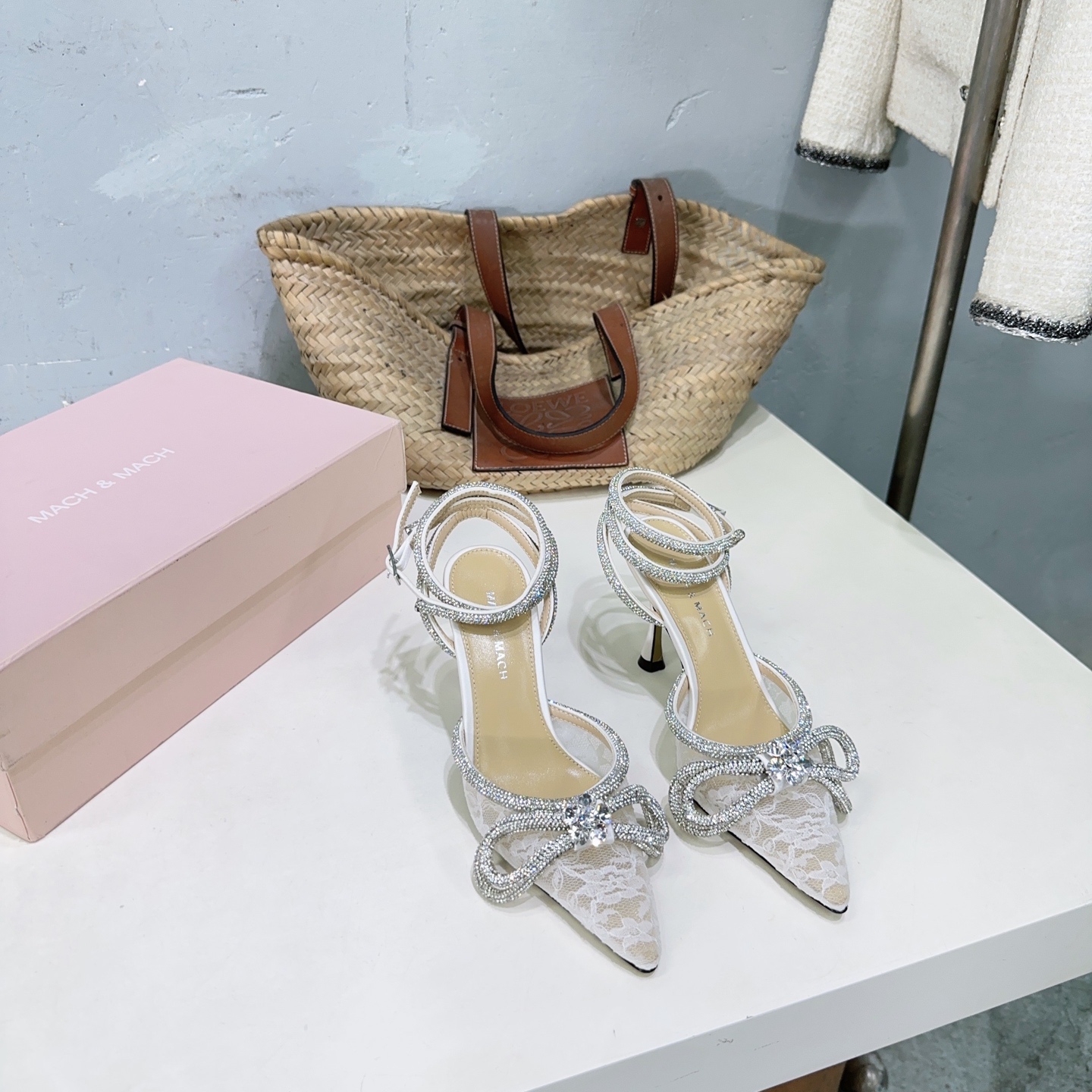High-Quality Factory-Made Elegant Crystal High Heels with Imported Materials - 图片 1