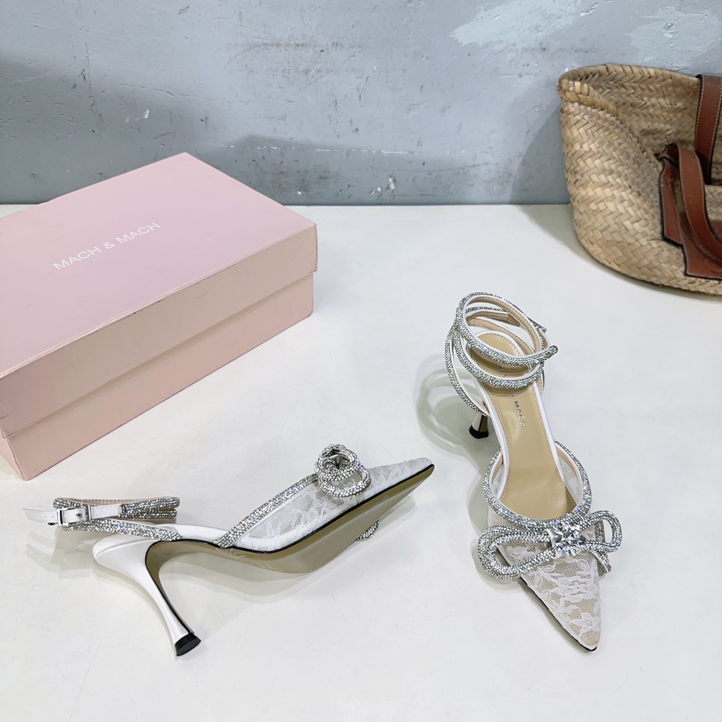 High-Quality Factory-Made Elegant Crystal High Heels with Imported Materials - 图片 8