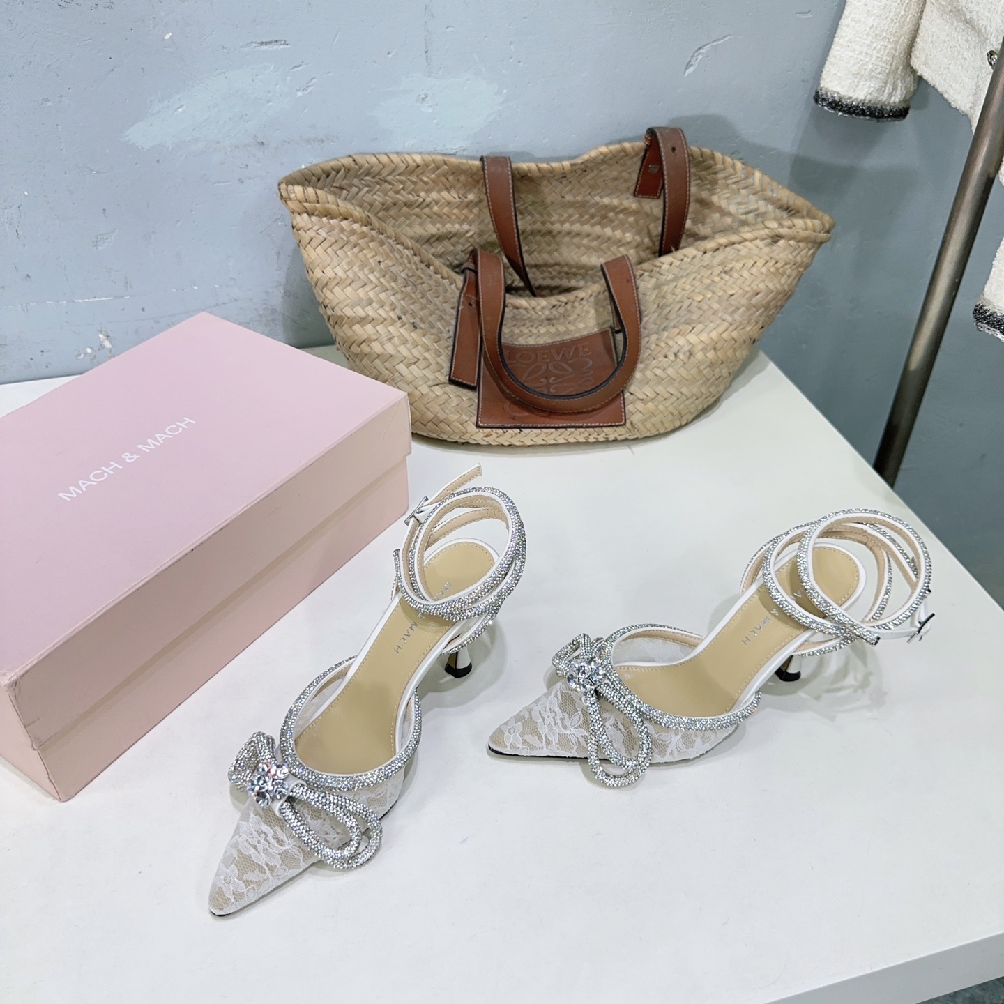 High-Quality Factory-Made Elegant Crystal High Heels with Imported Materials - 图片 2