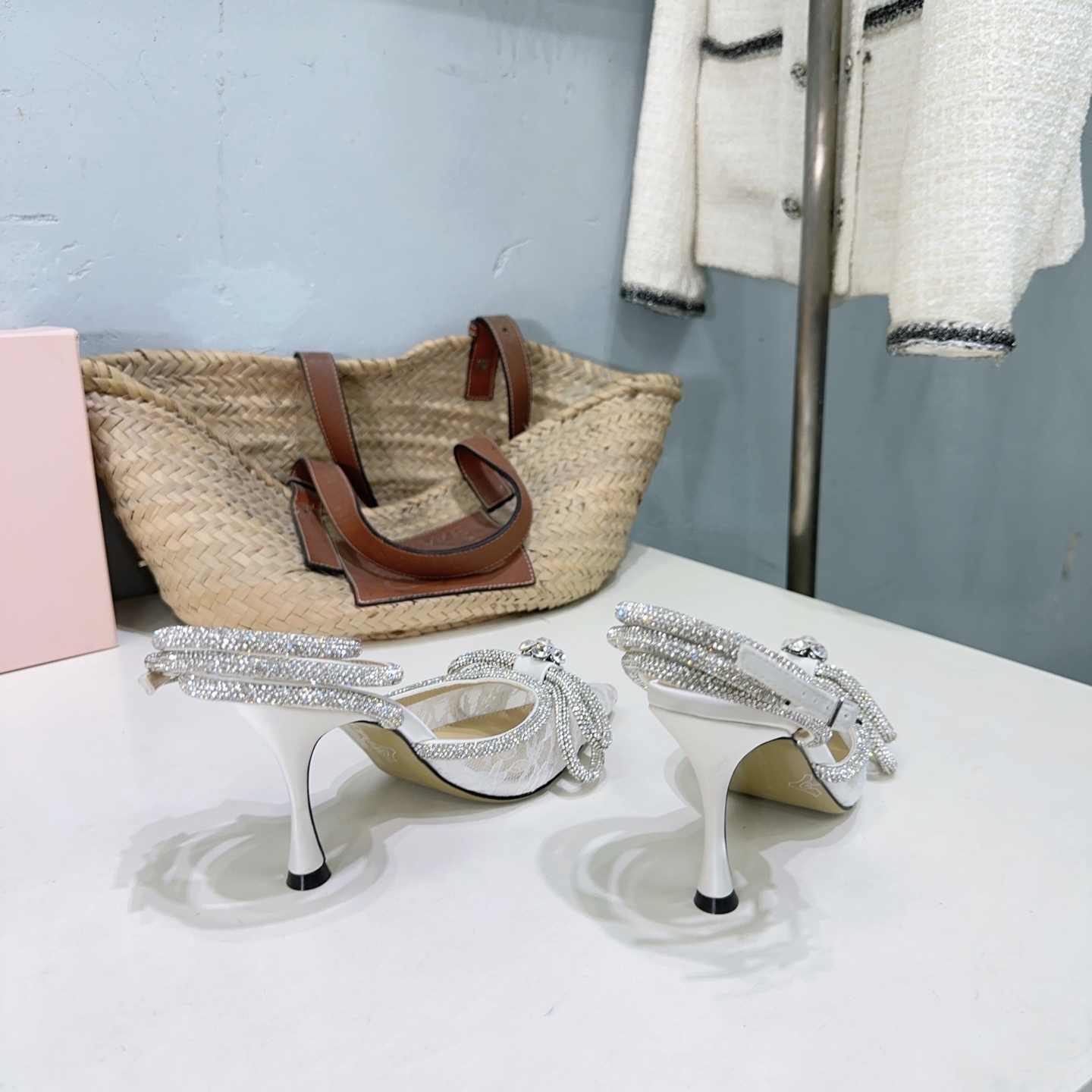 High-Quality Factory-Made Elegant Crystal High Heels with Imported Materials - 图片 6
