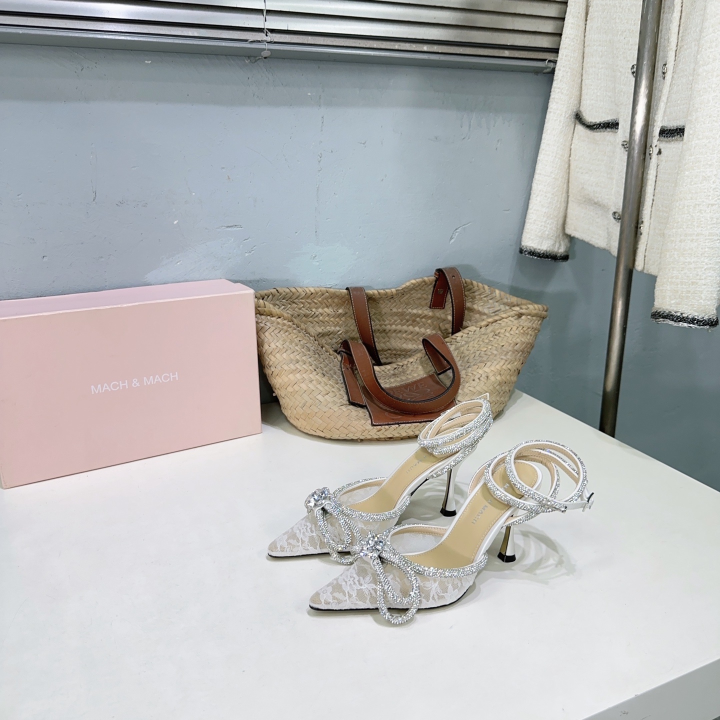 High-Quality Factory-Made Elegant Crystal High Heels with Imported Materials - 图片 4