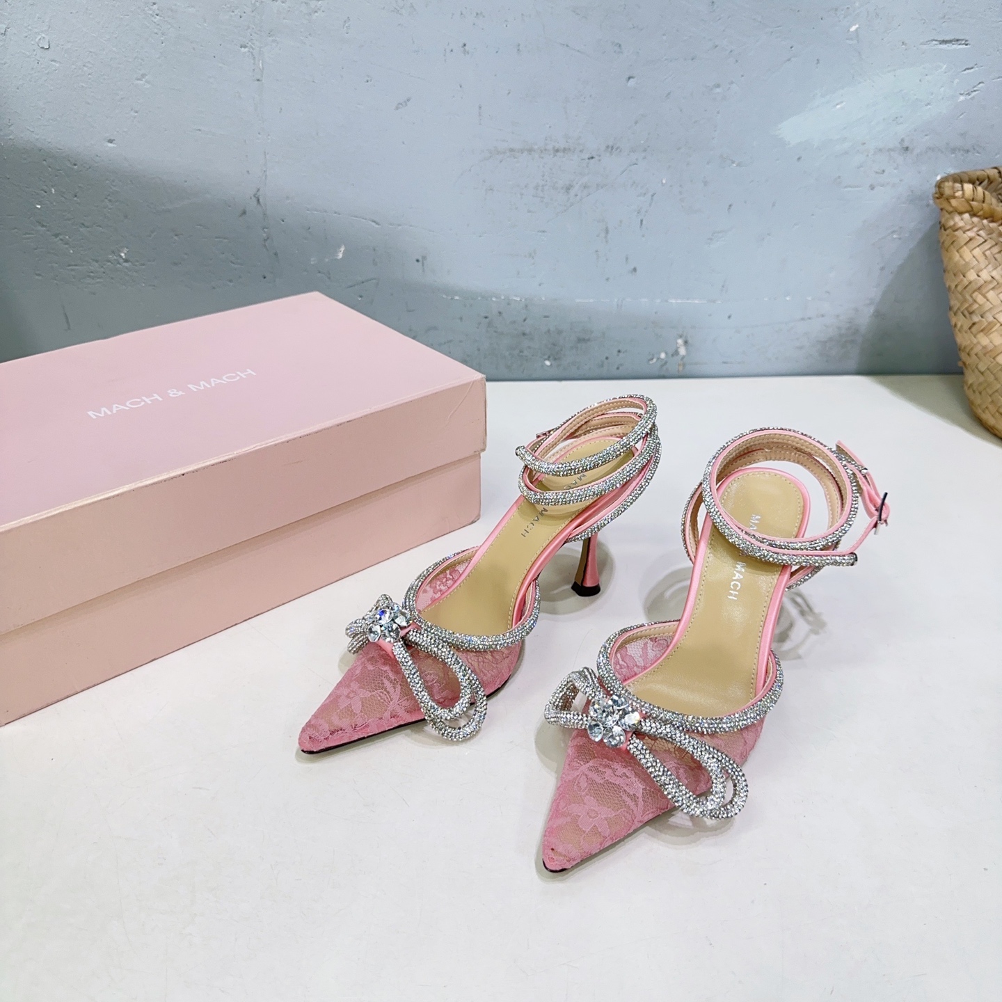 High-Quality Mach 25FW Crystal High Heels with Elegant Style - 图片 7