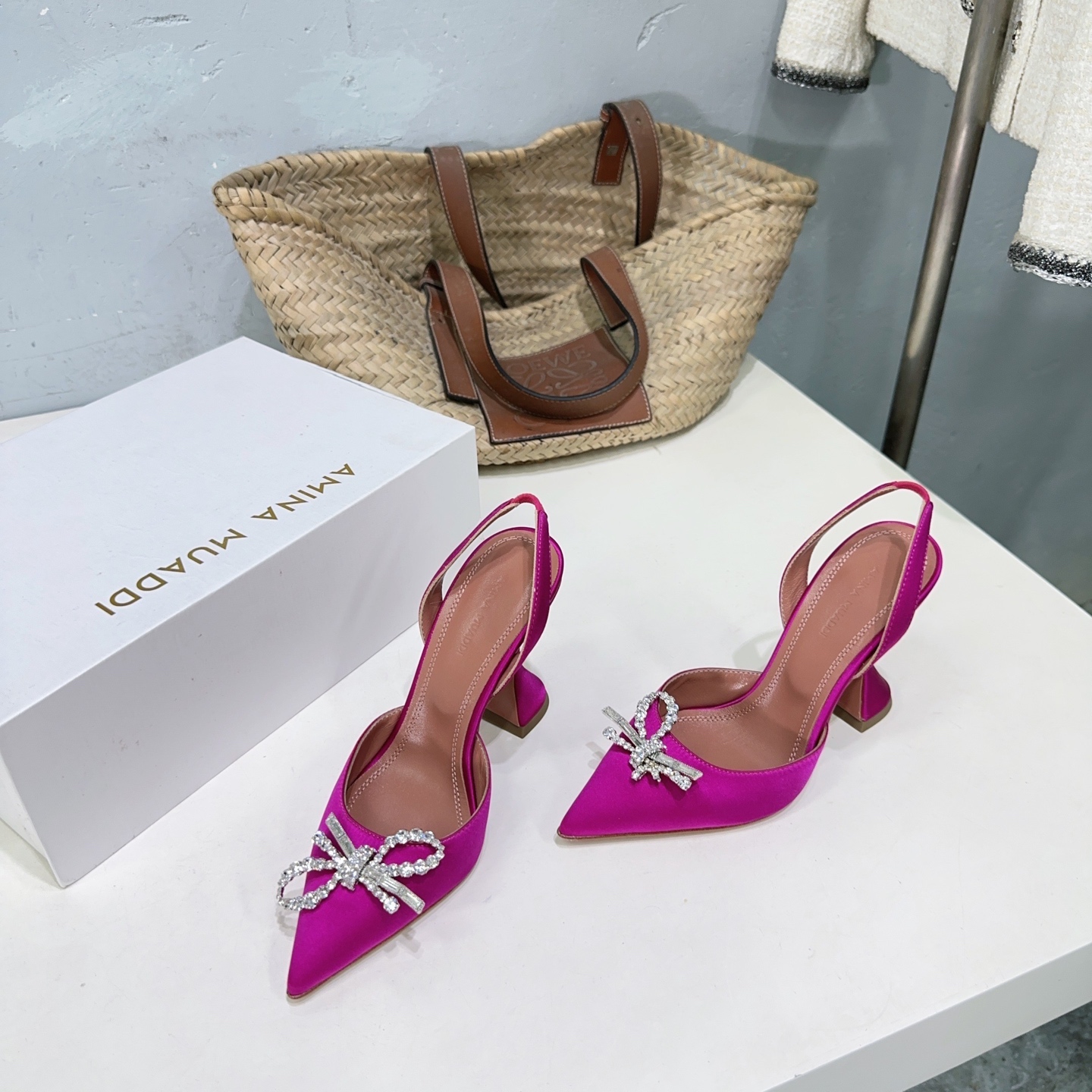 High Quality Amina Muaddi Heel Shoes: Spring Collection with Unique Design - 图片 2