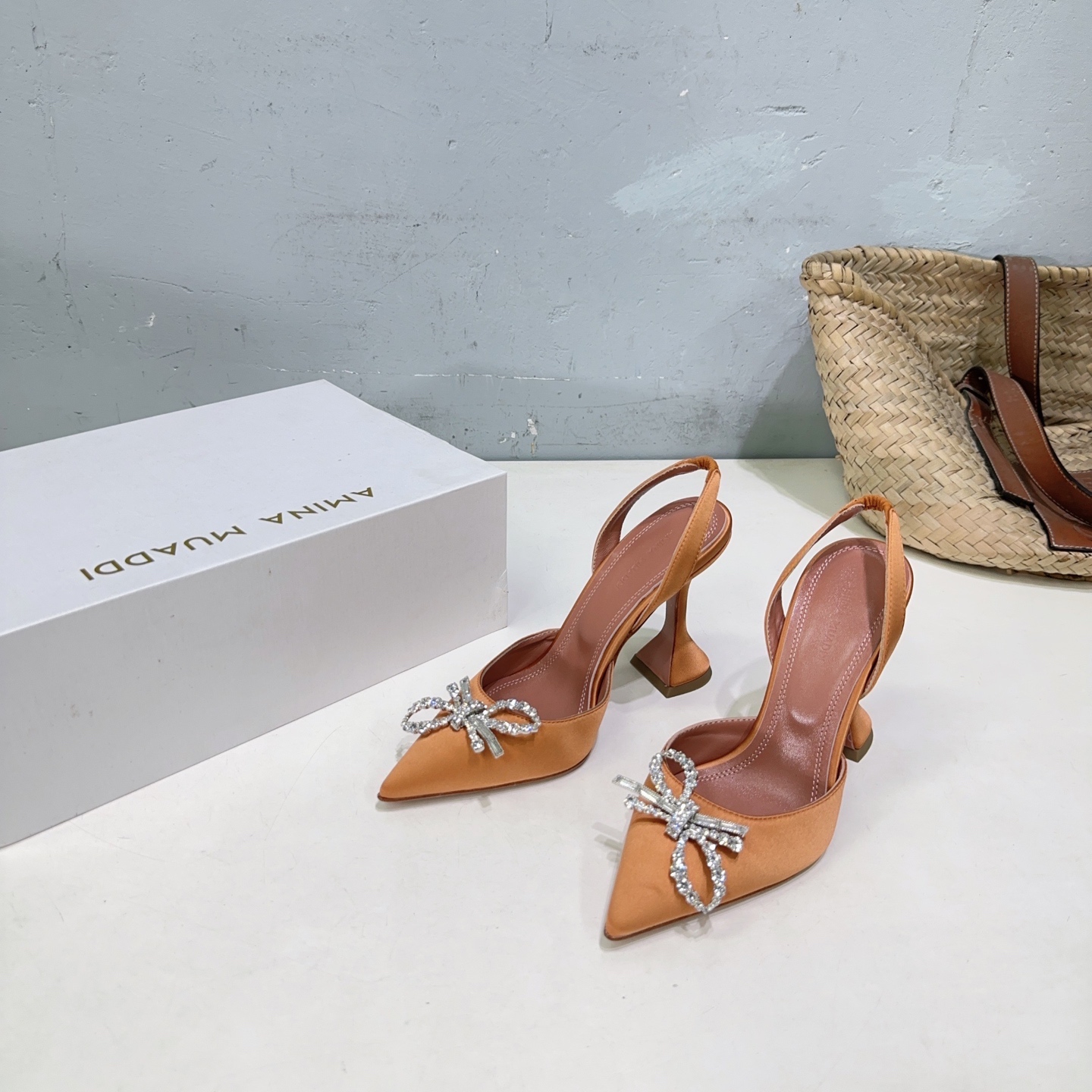 High Quality Amina Muaddi Heel Shoes with Unique Design and Imported Materials