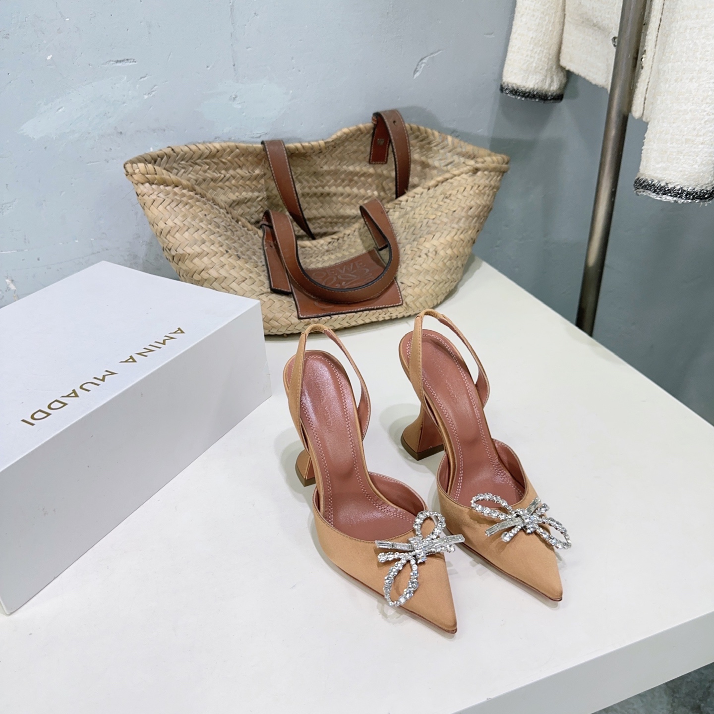 High Quality Amina Muaddi Heel Shoes: Spring New, Imported Leather, Unique Design - 图片 5