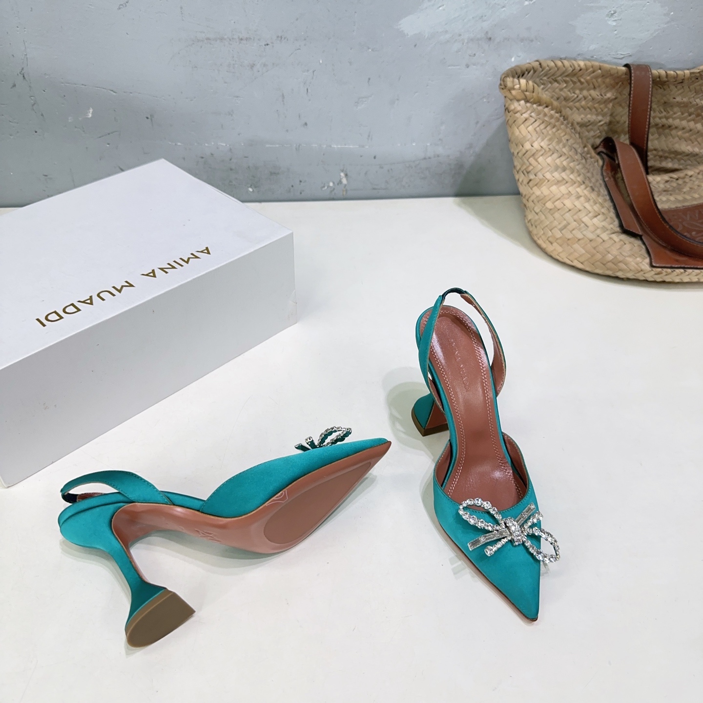 High Quality Amina Muaddi Heel Shoes: Spring Fashion Hero in Colors - 图片 8