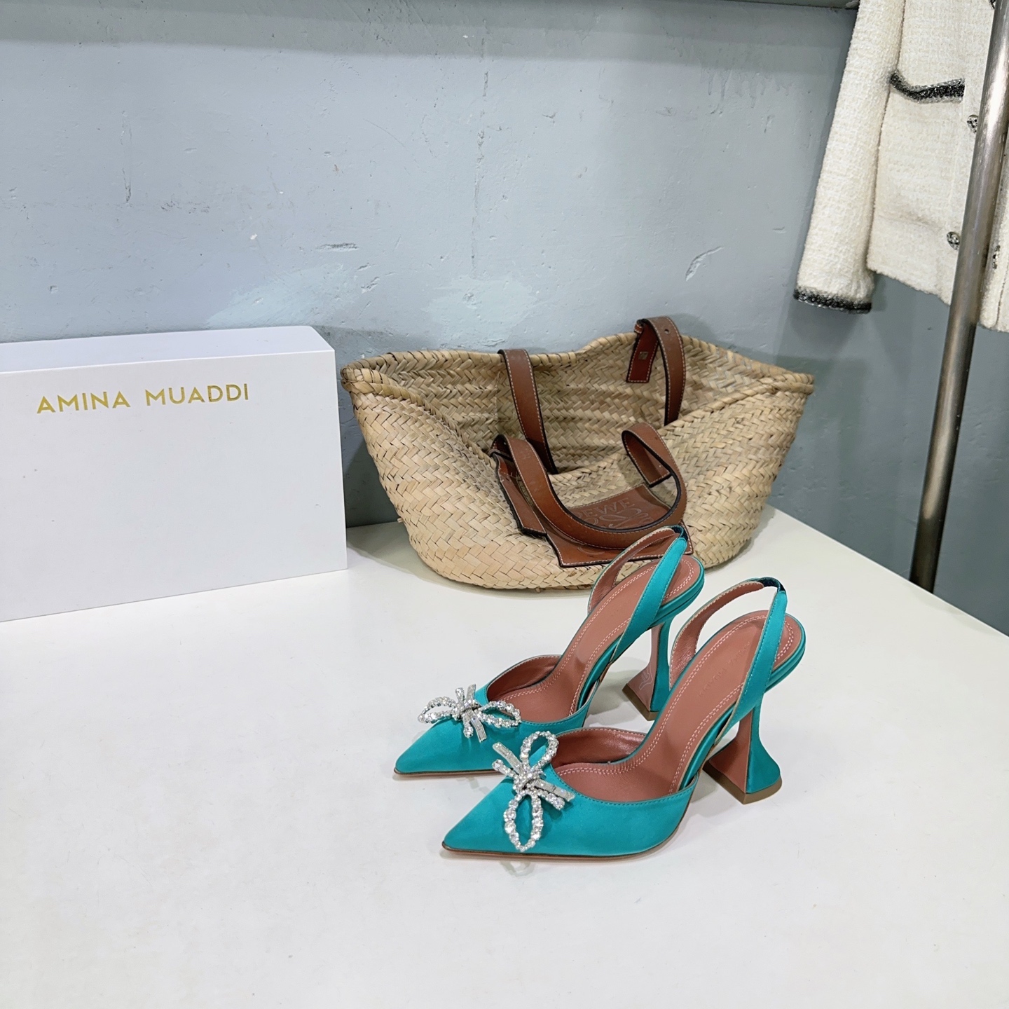High Quality Amina Muaddi Heel Shoes: Spring Fashion Hero in Colors - 图片 2