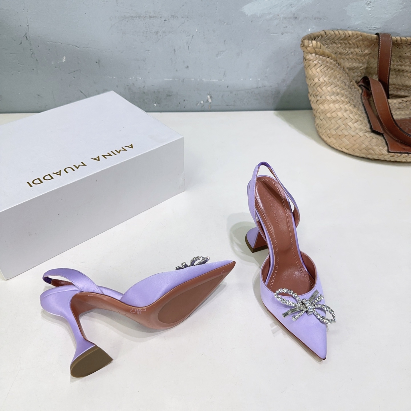 High Quality Amina Muaddi Heel Shoes: Spring Collection with Unique Design - 图片 8