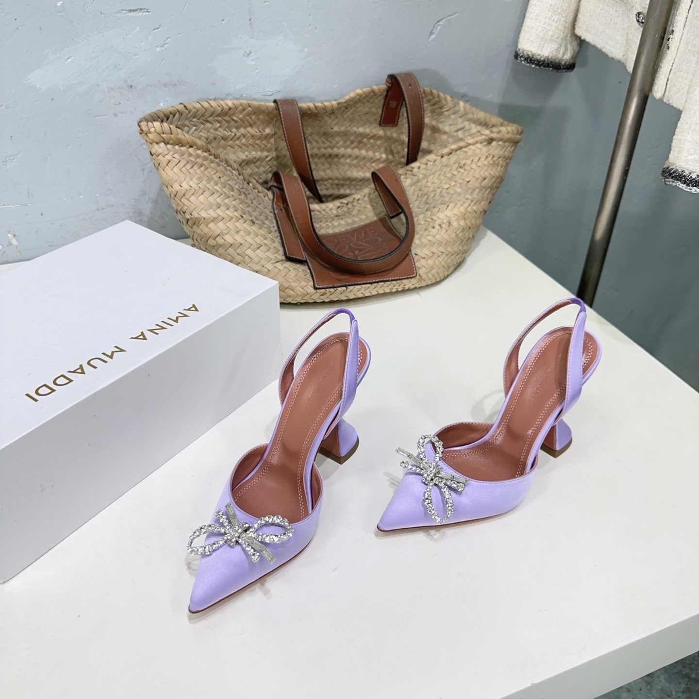 High Quality Amina Muaddi Heel Shoes: Spring Collection with Unique Design - 图片 5