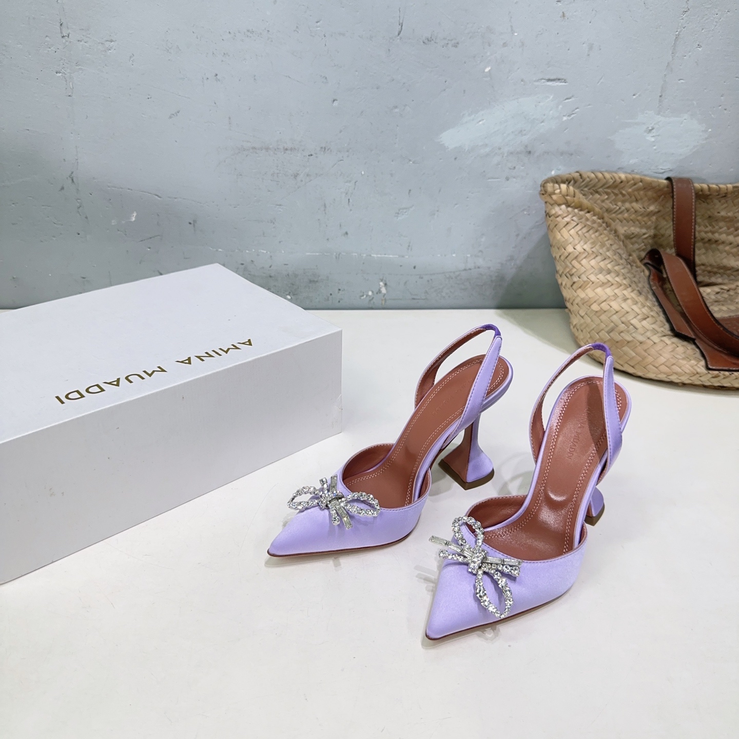 High Quality Amina Muaddi Heel Shoes: Spring Collection with Unique Design - 图片 6