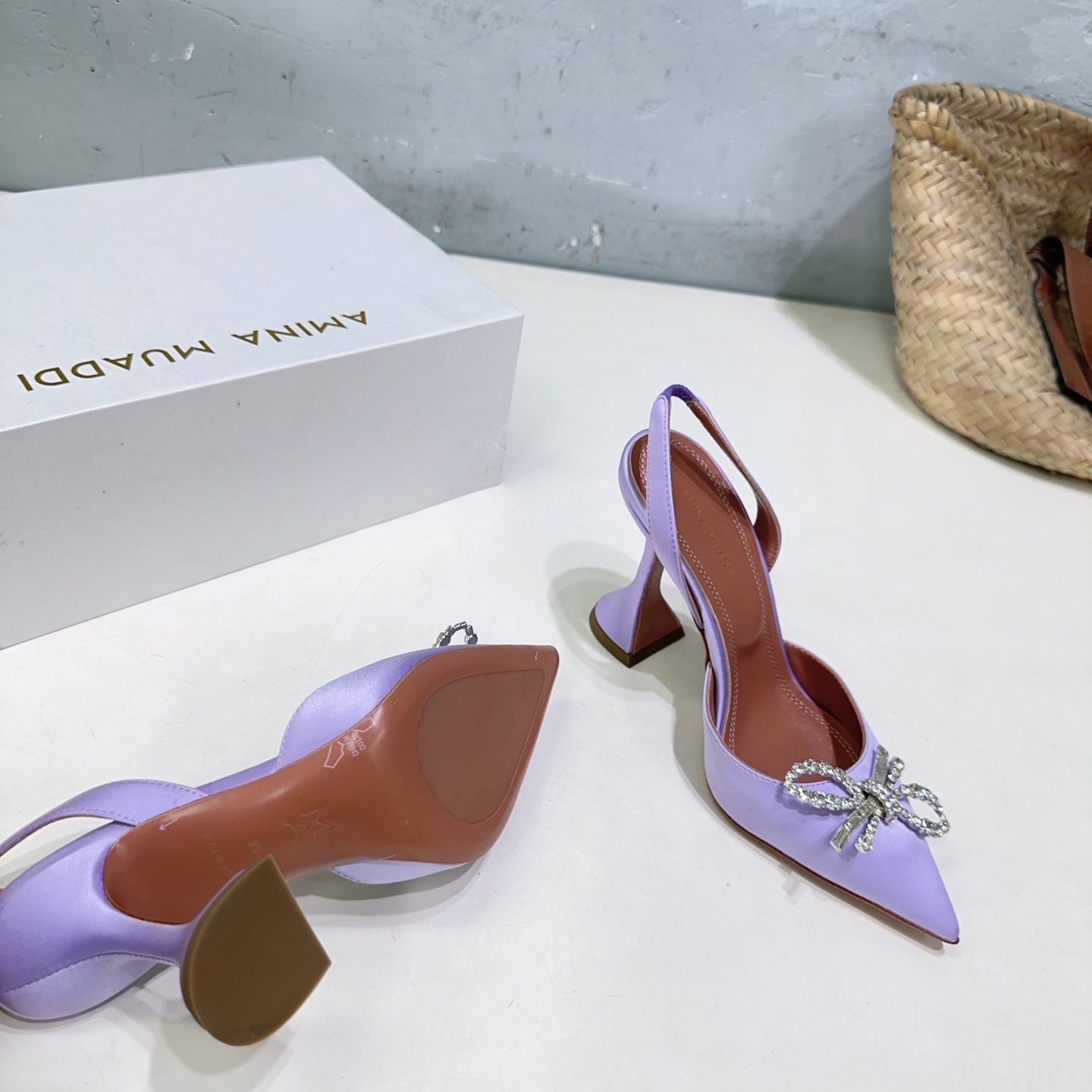 High Quality Amina Muaddi Heel Shoes: Spring Collection with Unique Design - 图片 9