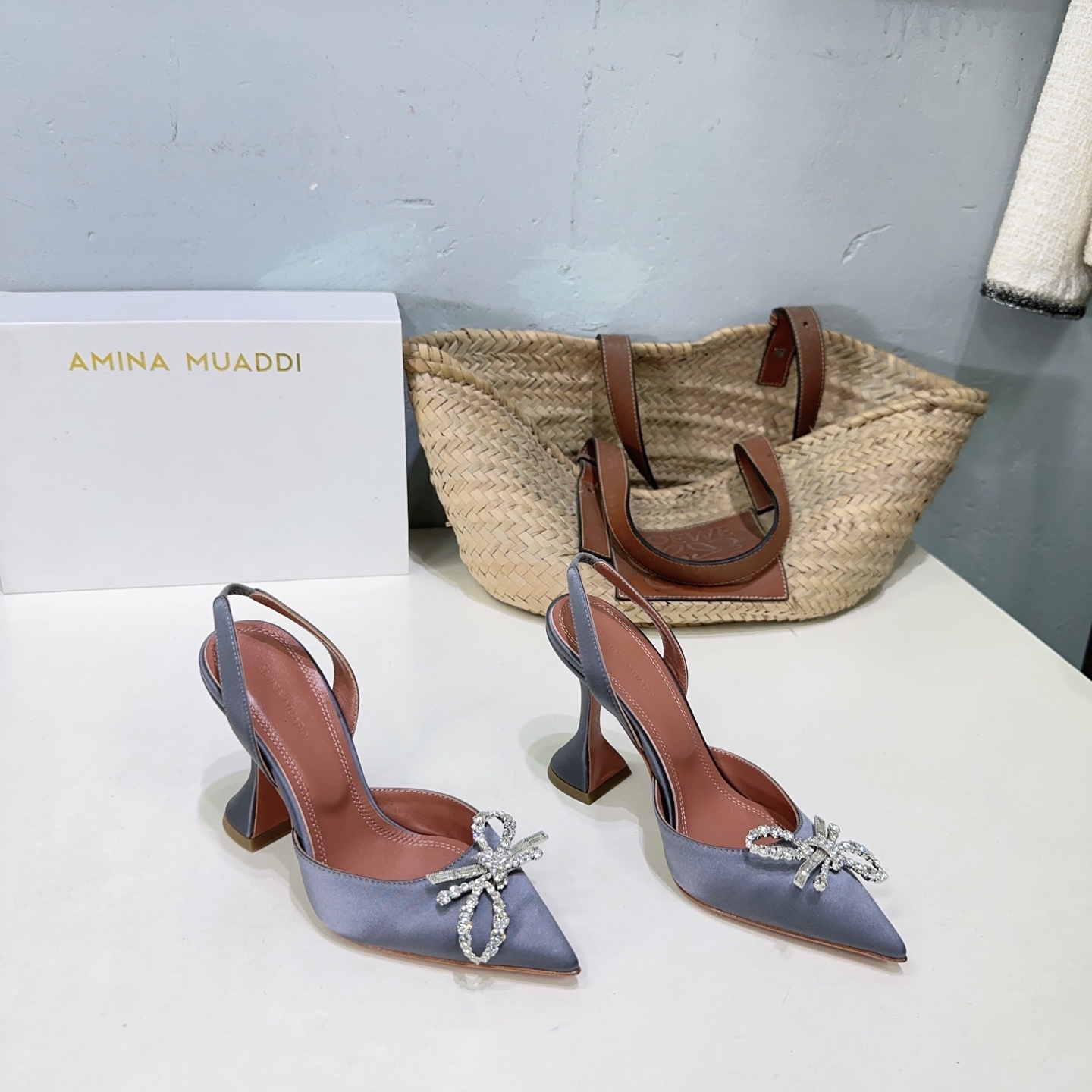 Amina Muaddi Spring Heel Shoes: High Quality, Fashionable, Imported Leather, Unique Design. - 图片 7