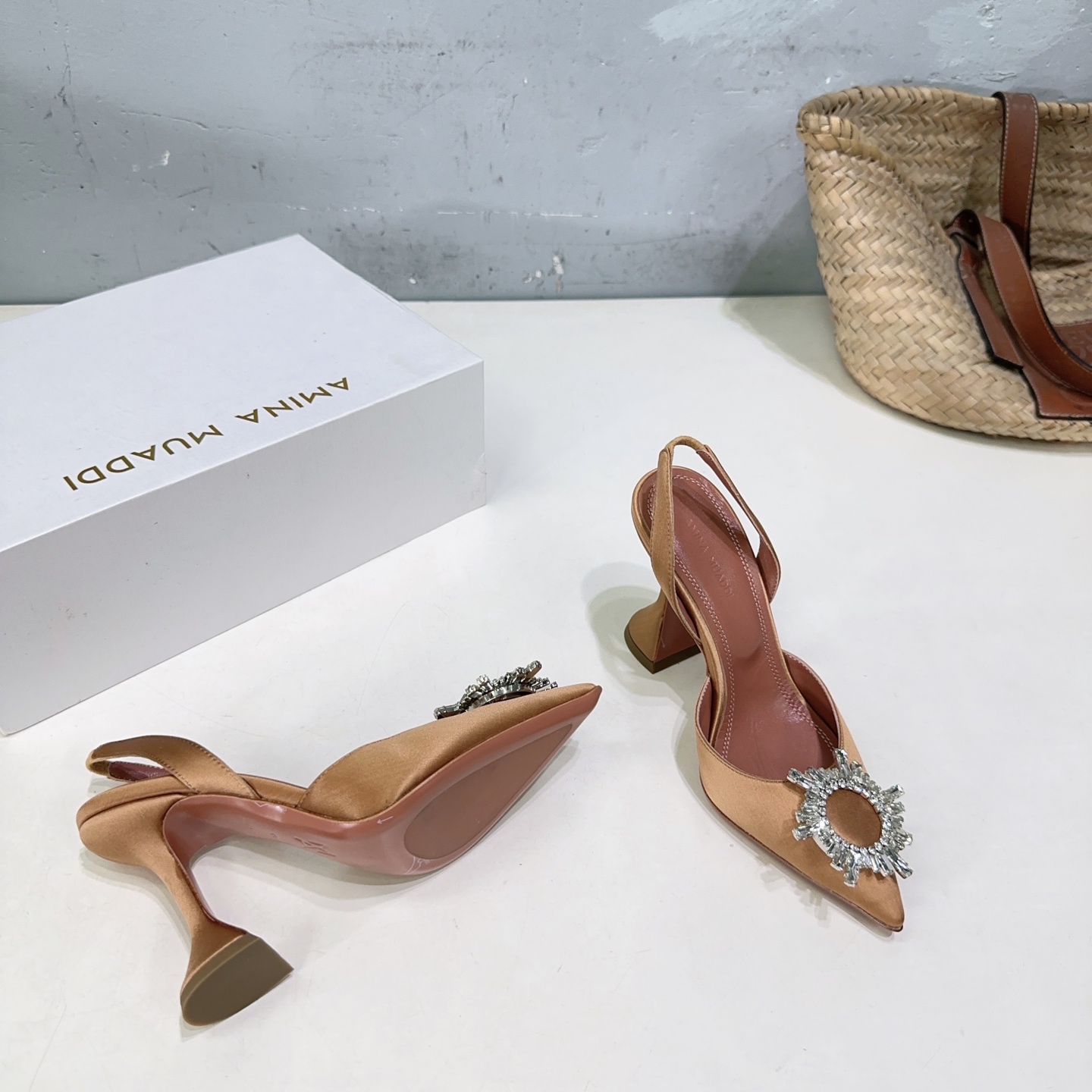 High-Quality Amina Muaddi Sunflower Sandals: Spring Fashion Hero with 10CM Heels! - 图片 3