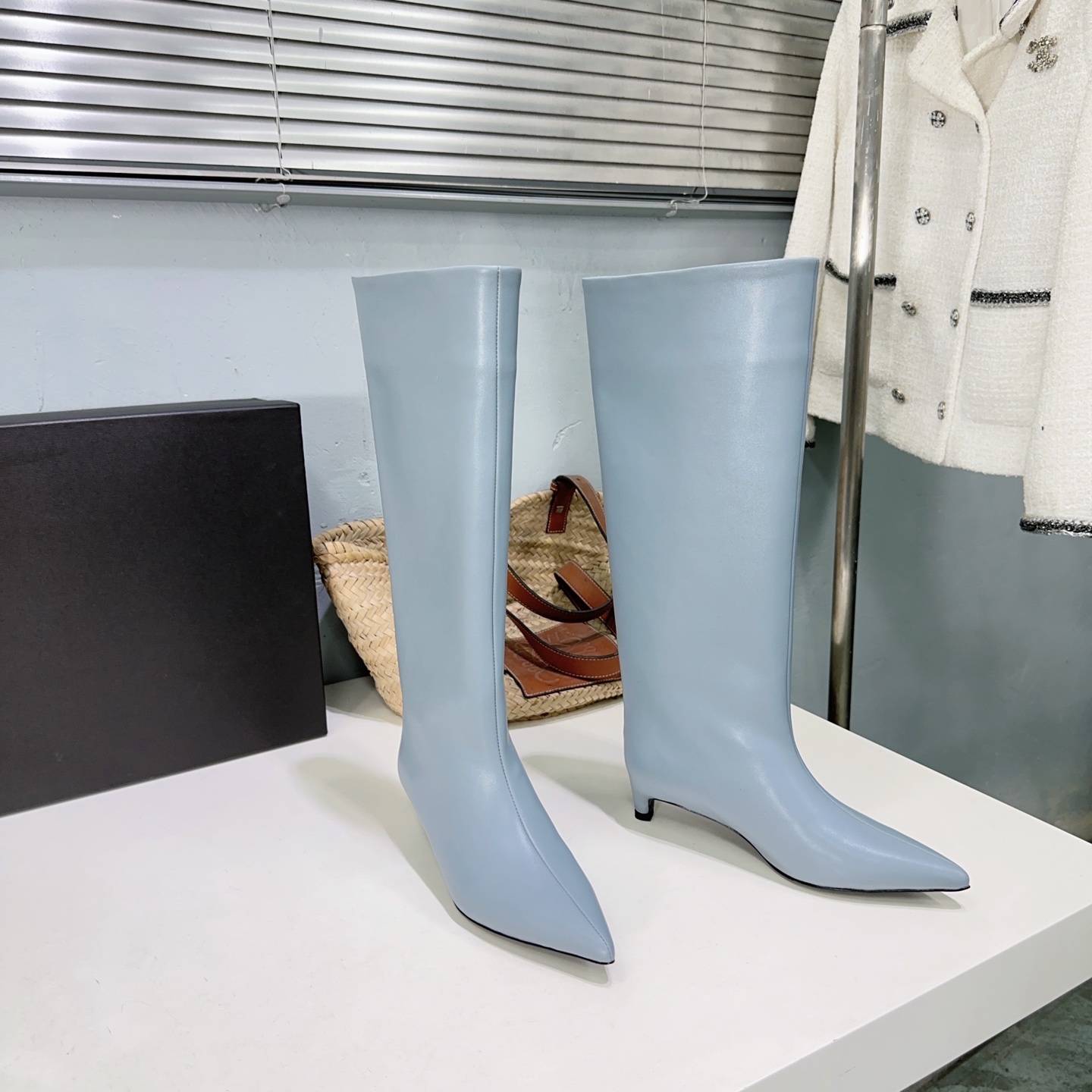 Italian Imported Short Vintage Boots: High Quality, Stylish, and Cozy – Sizes 35-41 - 图片 6