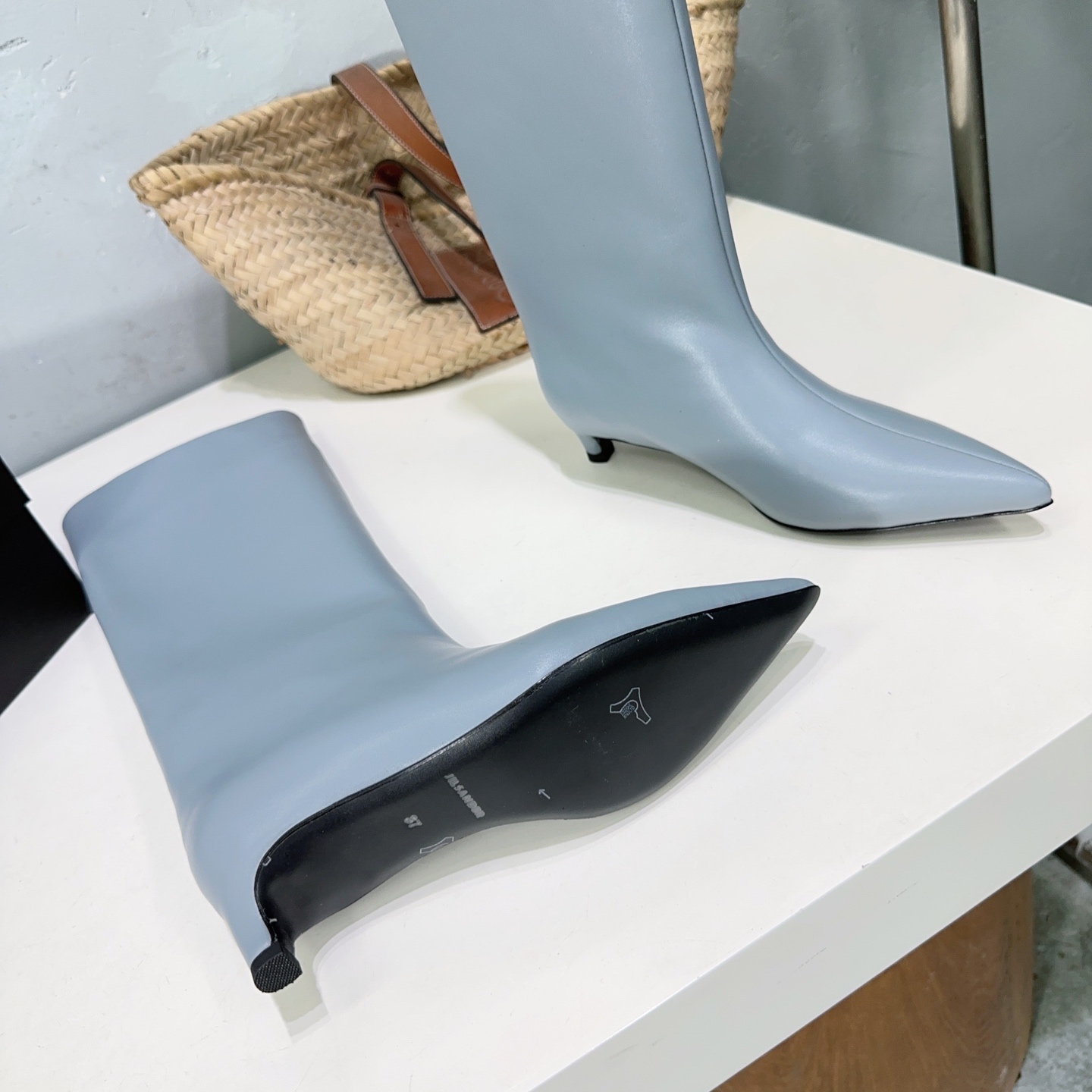 Italian Imported Short Vintage Boots: High Quality, Stylish, and Cozy – Sizes 35-41 - 图片 9