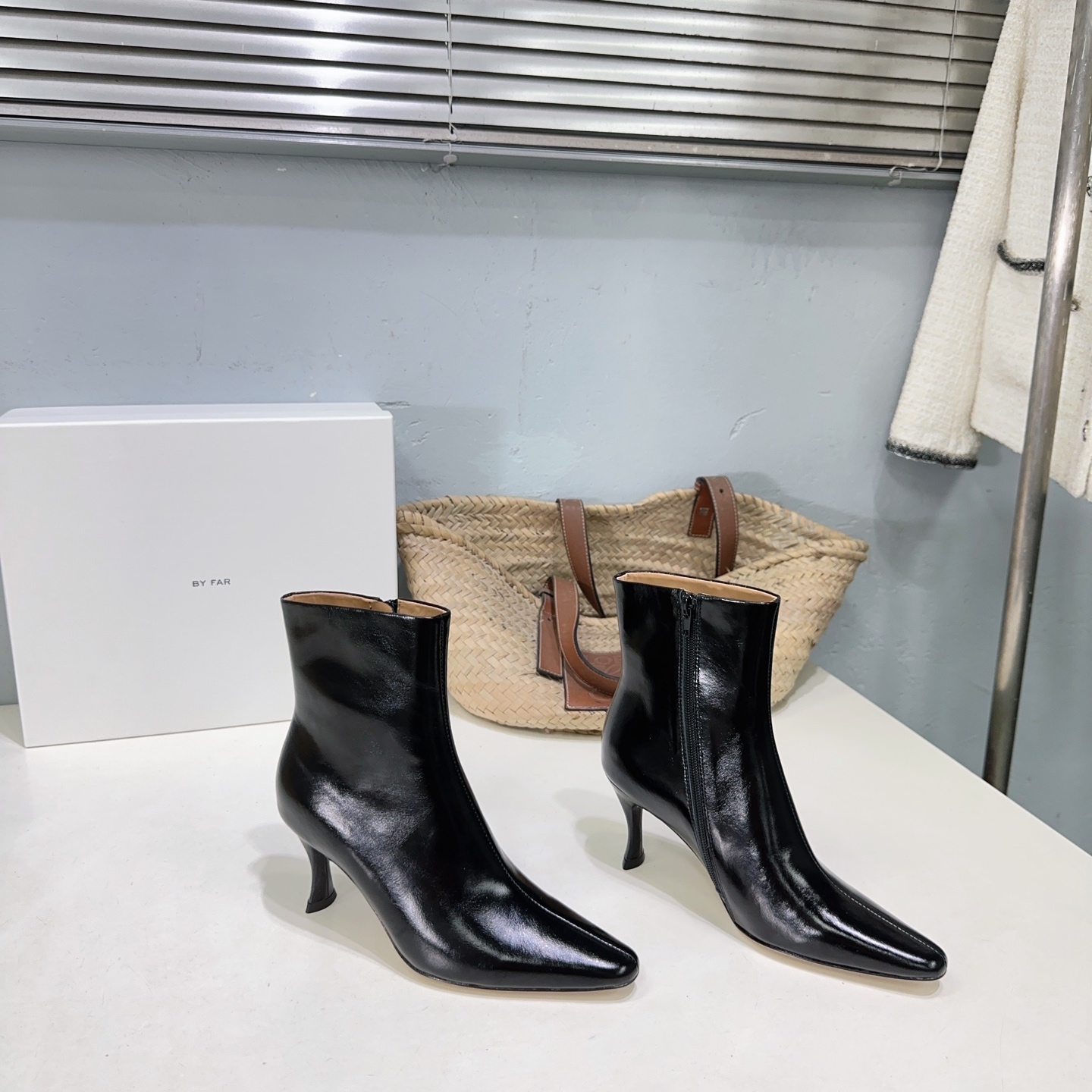 Classic New Zipper High Boots for Autumn and Winter, High Quality Exit 816