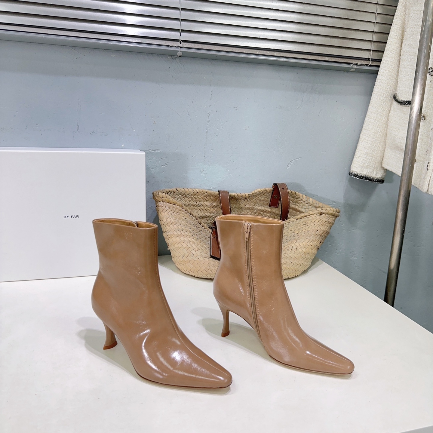 Classic New Zipper High Boots: High Quality and Comfortable, Perfect for Autumn and Winter - 图片 1