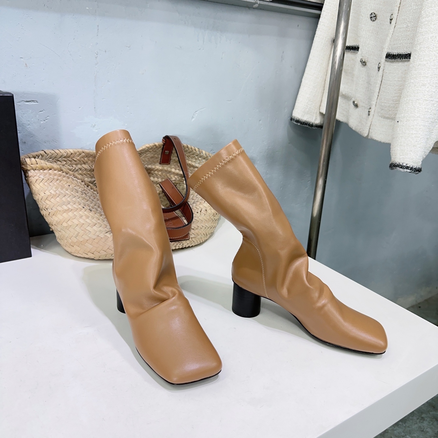 Uma WANG Fall/Winter Boots: Eastern Aesthetic Black Series with High Quality Craftsmanship - 图片 8