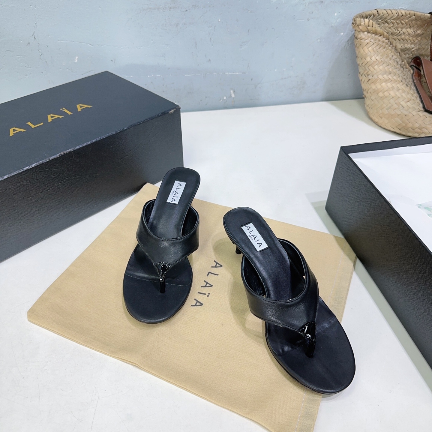 French Luxury Brand 624: Handcrafted High-Quality Footwear with Unique Designs - 图片 6