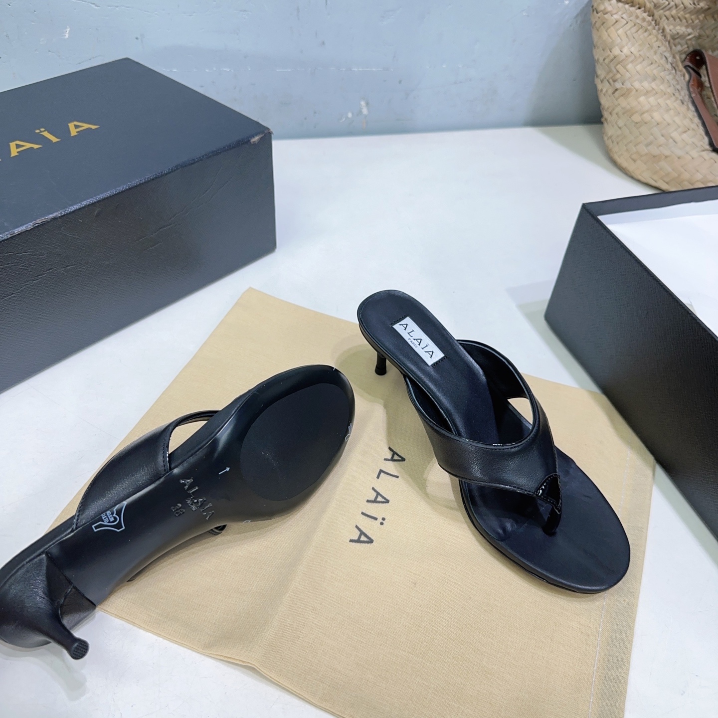 French Luxury Brand 624: Handcrafted High-Quality Footwear with Unique Designs - 图片 9