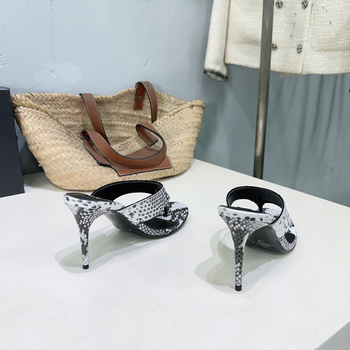 French Luxury Brand: Alaia’s High-Quality Handcrafted Footwear Collection - 图片 3