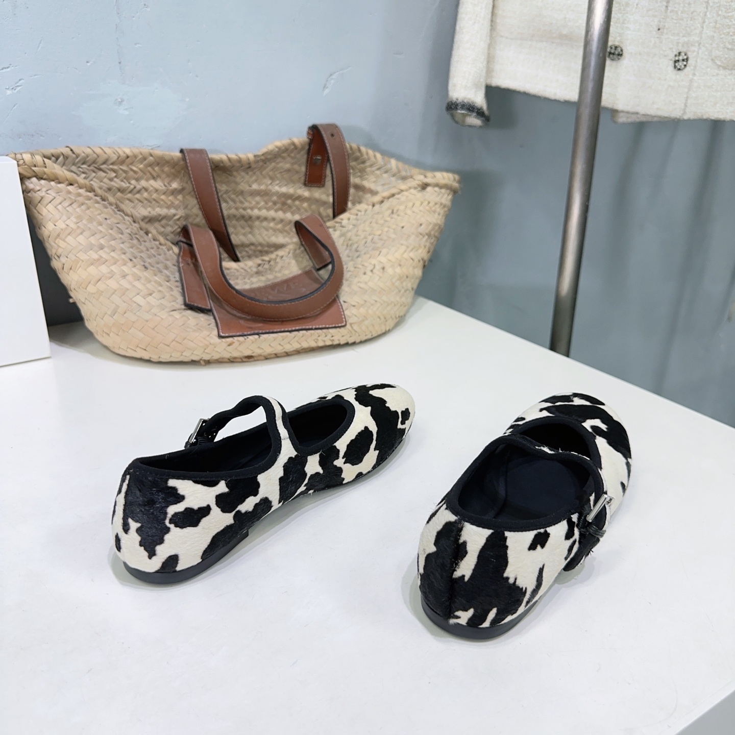 High-Quality Retro Flat Shoes: Unique Design, Comfortable Fit, Imported Cheetah Skin - 图片 8