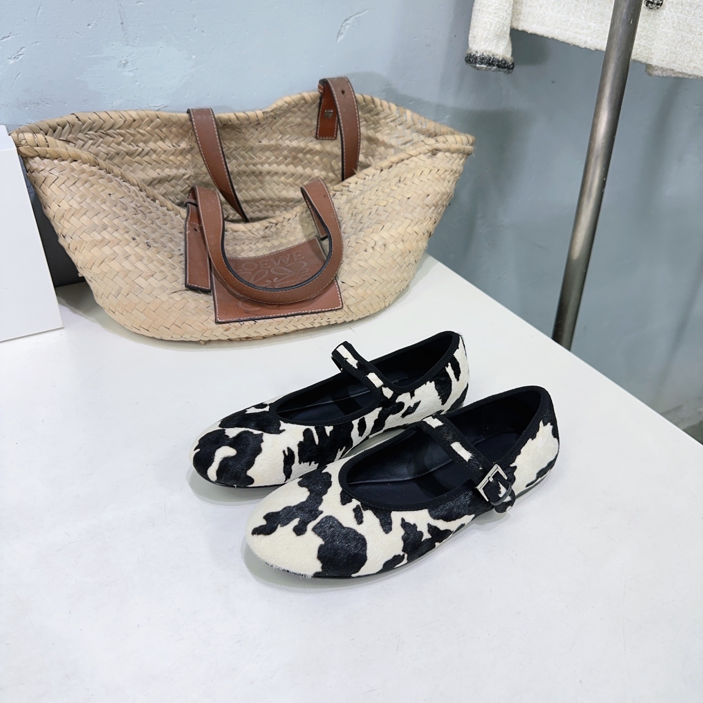 High-Quality Retro Flat Shoes: Unique Design, Comfortable Fit, Imported Cheetah Skin - 图片 7