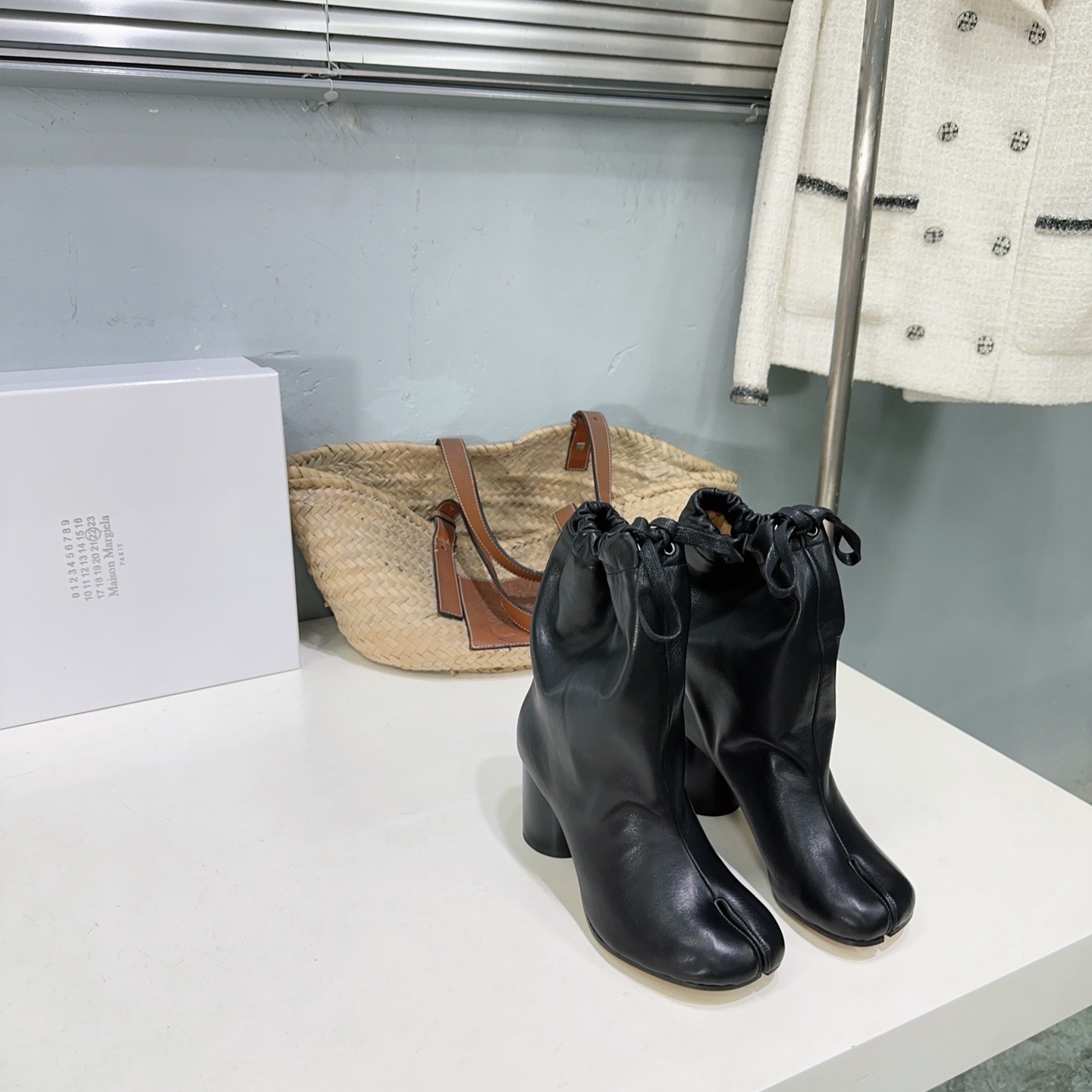 Top Quality Maison Margiela 25ss Short Boots: Italian Leather, Adjustable Width, Stylish Comfort. - 图片 1