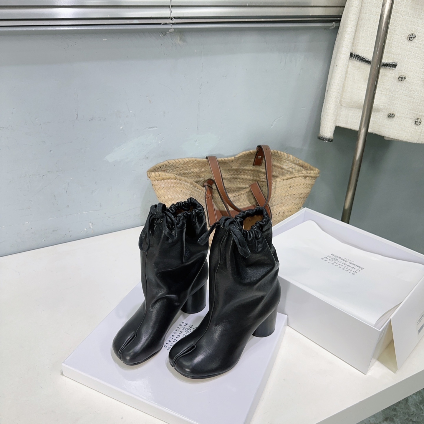 Top Quality Maison Margiela 25ss Short Boots: Italian Leather, Adjustable Width, Stylish Comfort. - 图片 6