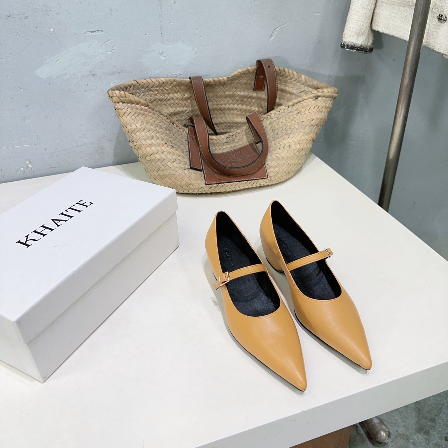 Khaite 25 New Retropolis and Mary Jane’s Head: Avant-garde Design in High-Quality Italian Leather - 图片 4