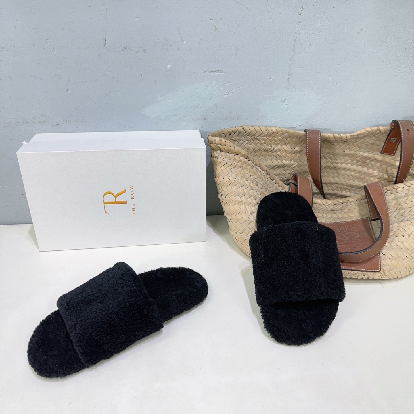“European Class A Wool Shoes: High Quality, Cozy, and Cute, Sizes 35-41 with Original Packaging” - 图片 2