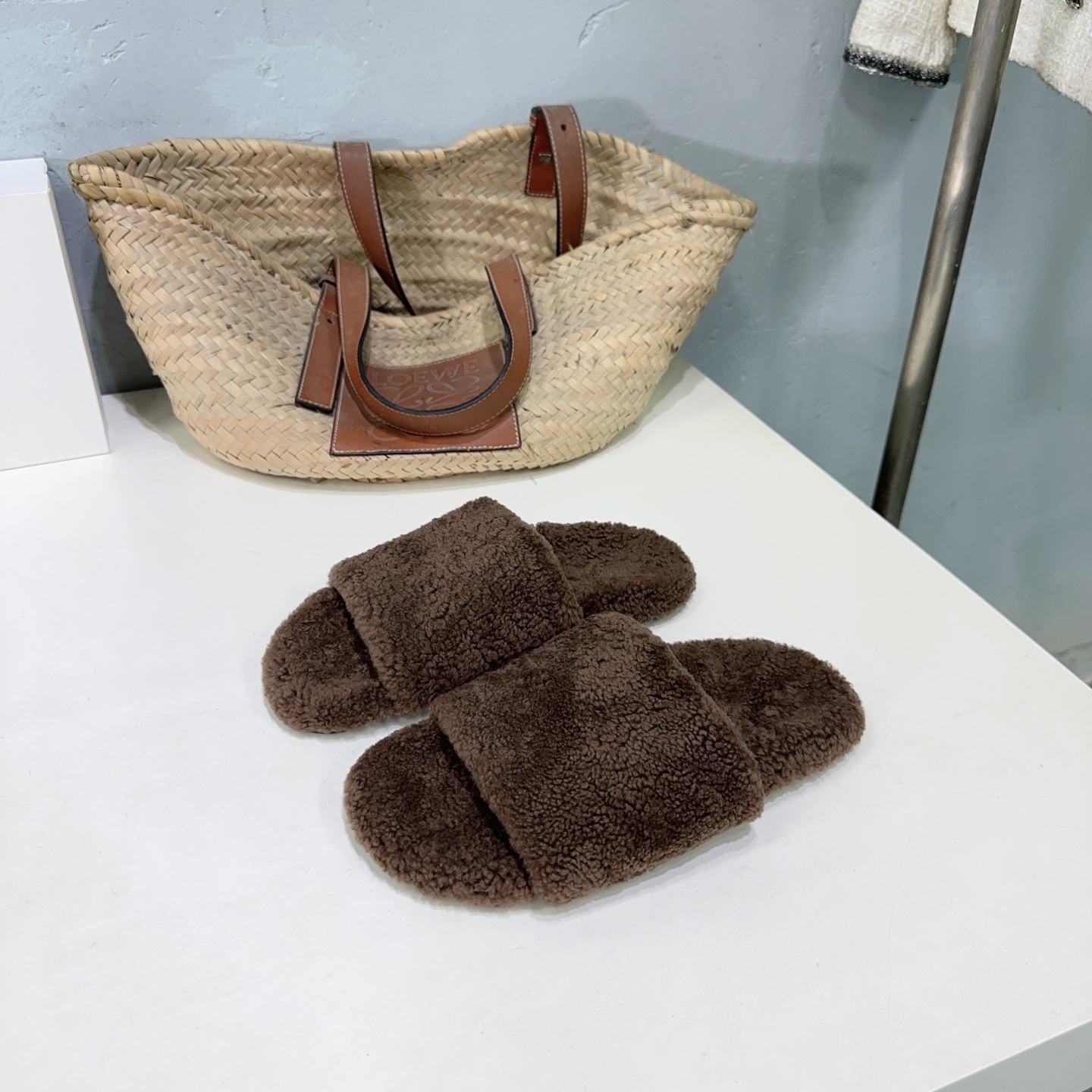 “European Class A Wool Shoes: Cozy, High Quality, Furry Wool, Original Rubber Floor, Sizes 35-41” - 图片 3