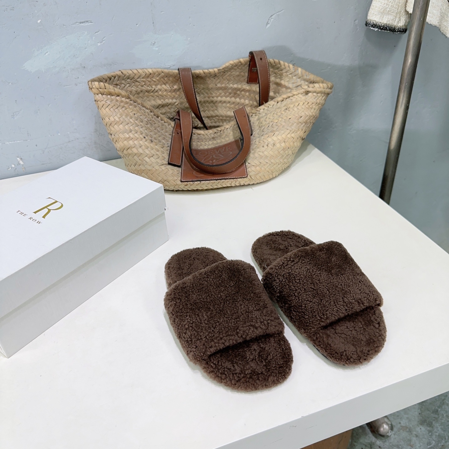 “European Class A Wool Shoes: Cozy, High Quality, Furry Wool, Original Rubber Floor, Sizes 35-41” - 图片 4
