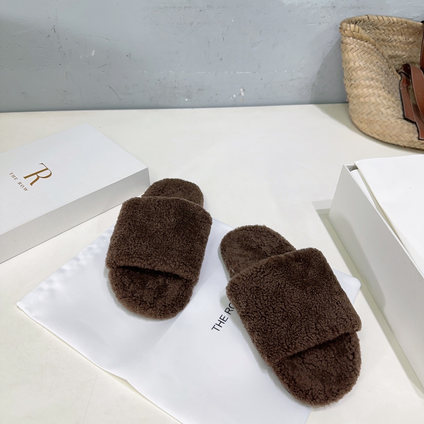 “European Class A Wool Shoes: Cozy, High Quality, Furry Wool, Original Rubber Floor, Sizes 35-41” - 图片 7